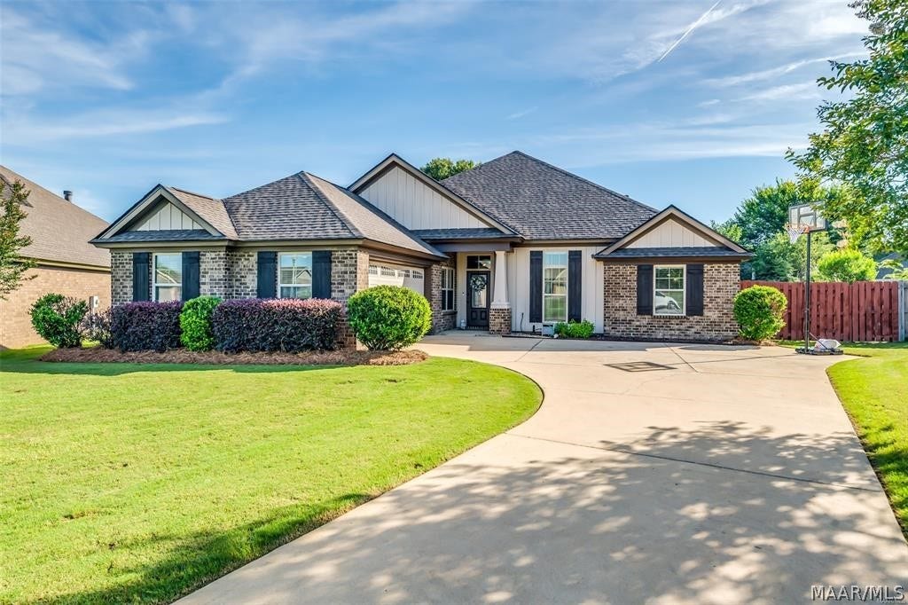 8860 PEMBERTON Park, Montgomery, AL 36117 8860 PEMBERTON Park, Montgomery, AL 36117