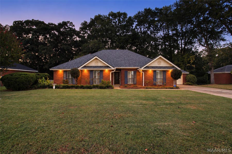 Property photo for 302 Abington Street, Prattville, AL