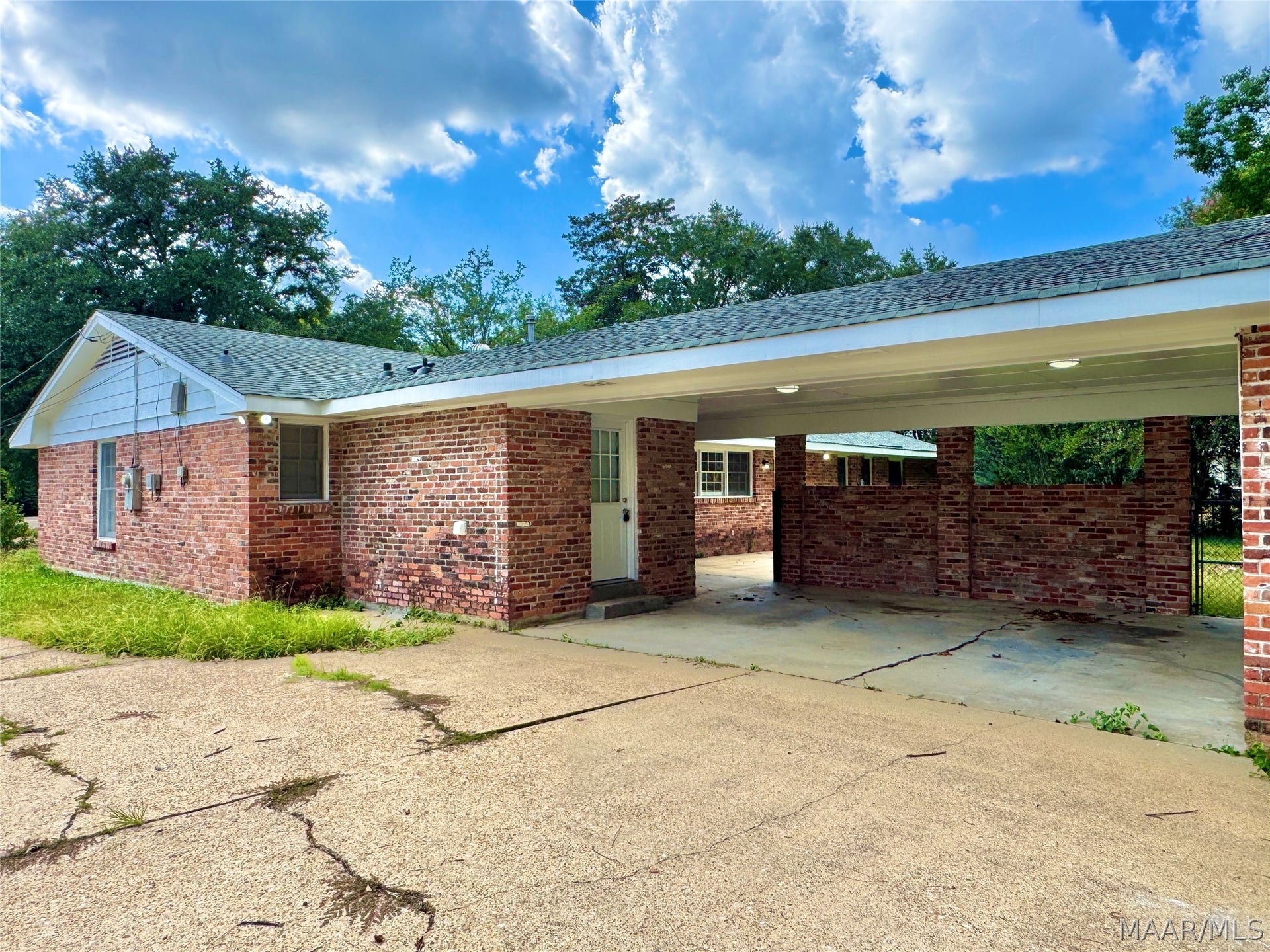 2557 WOODLEY Road, Montgomery, AL 36111