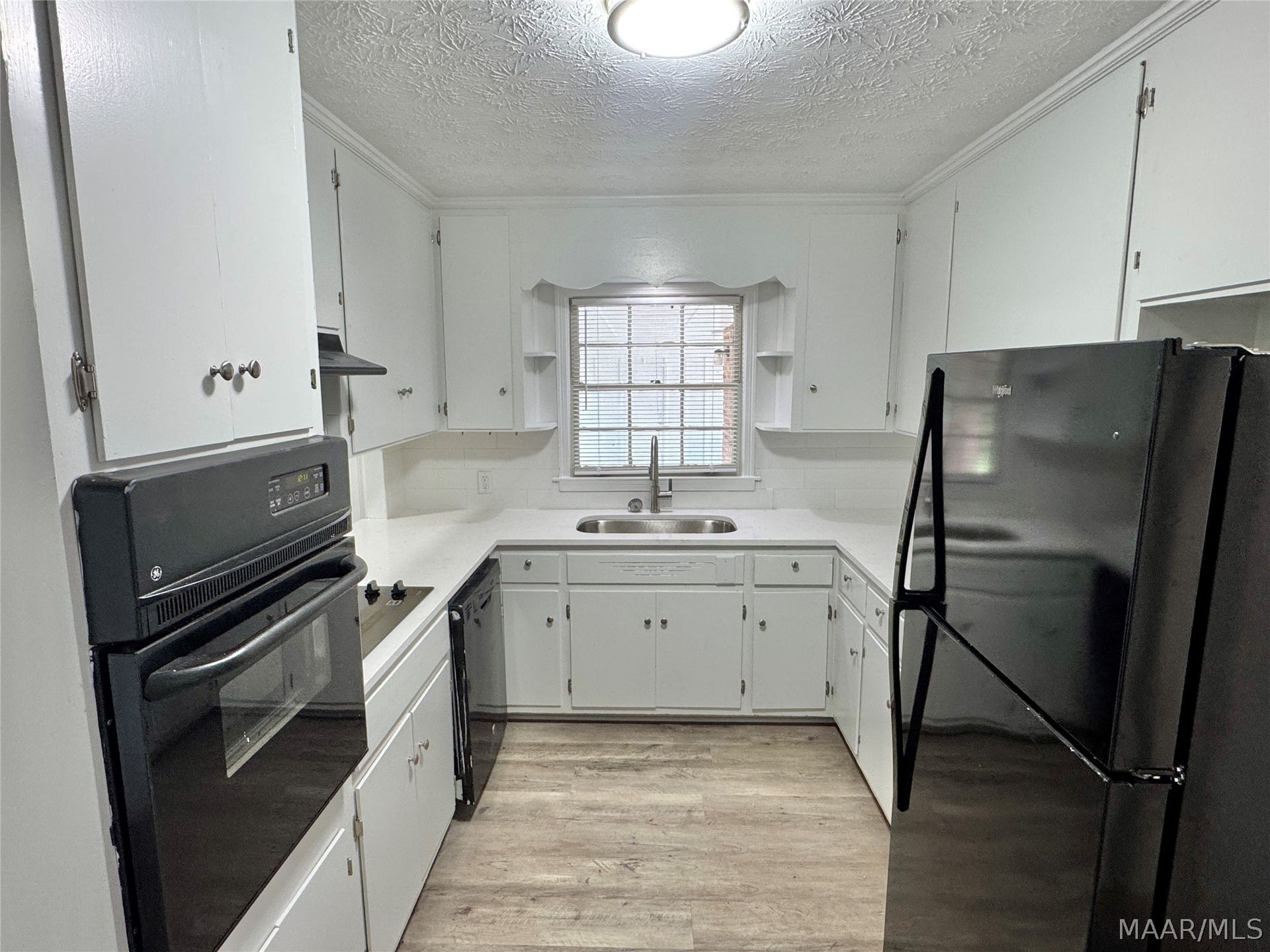 2557 WOODLEY Road, Montgomery, AL 36111