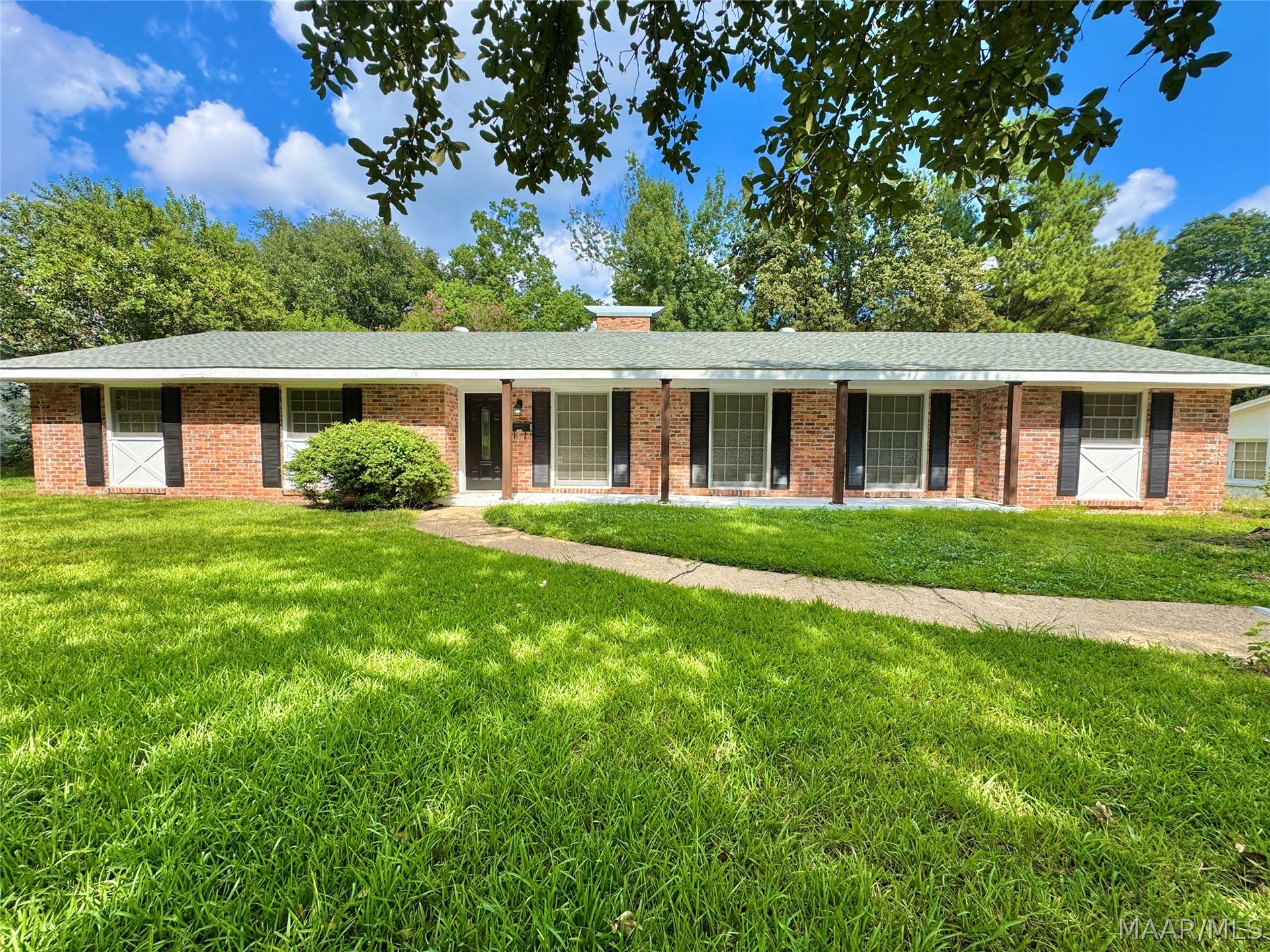 2557 WOODLEY Road, Montgomery, AL 36111