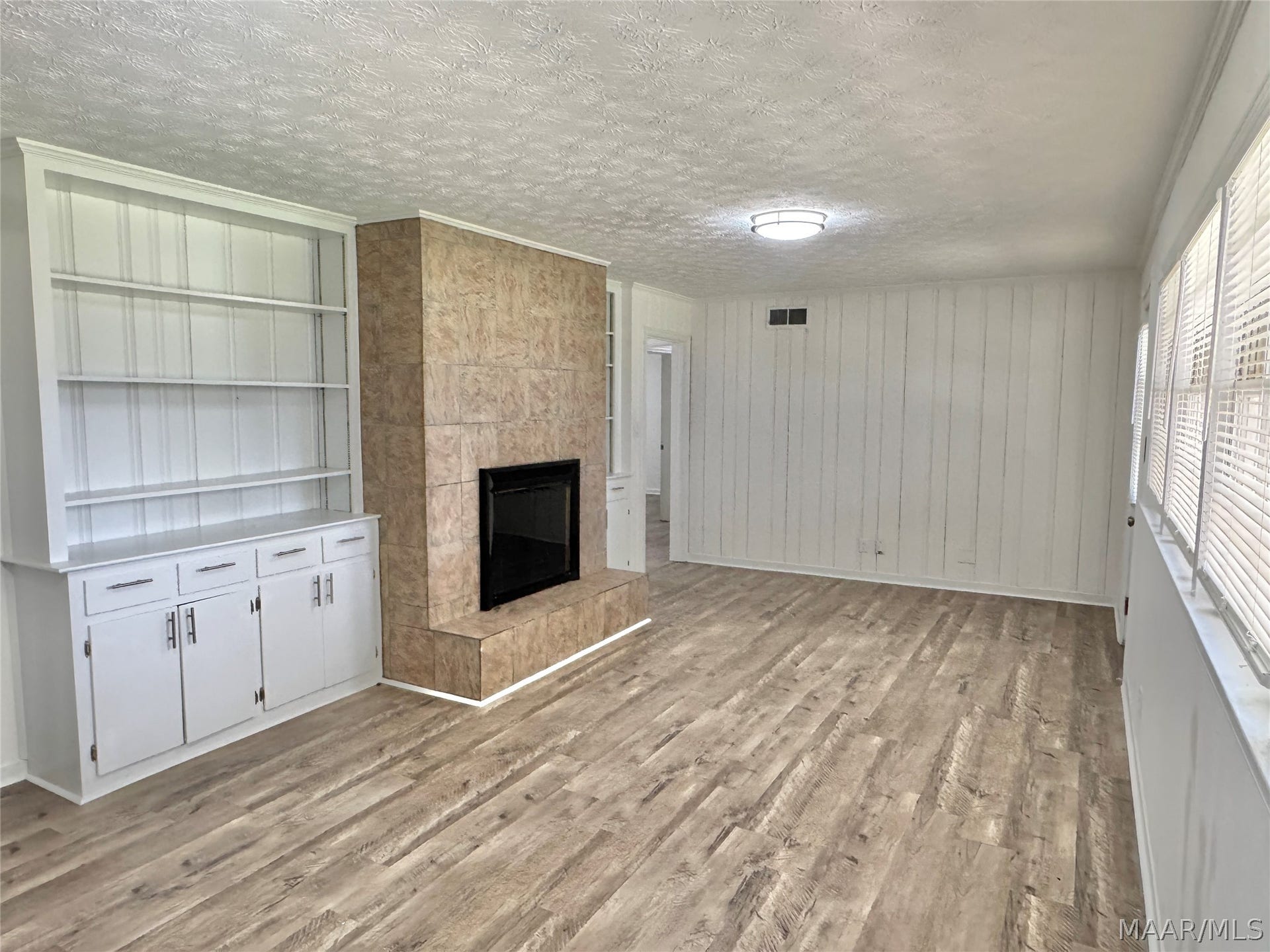 2557 WOODLEY Road, Montgomery, AL 36111