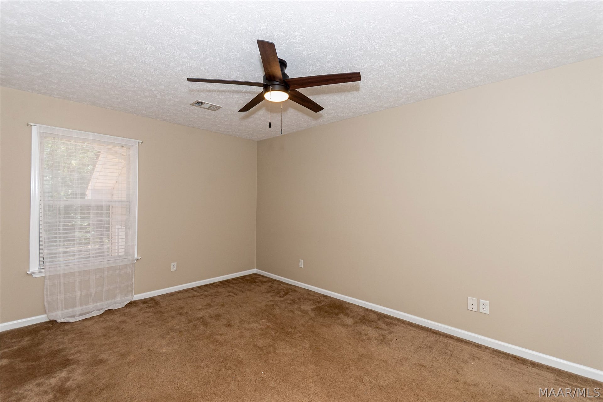 24 Tagan Road, Tallassee, AL 36078