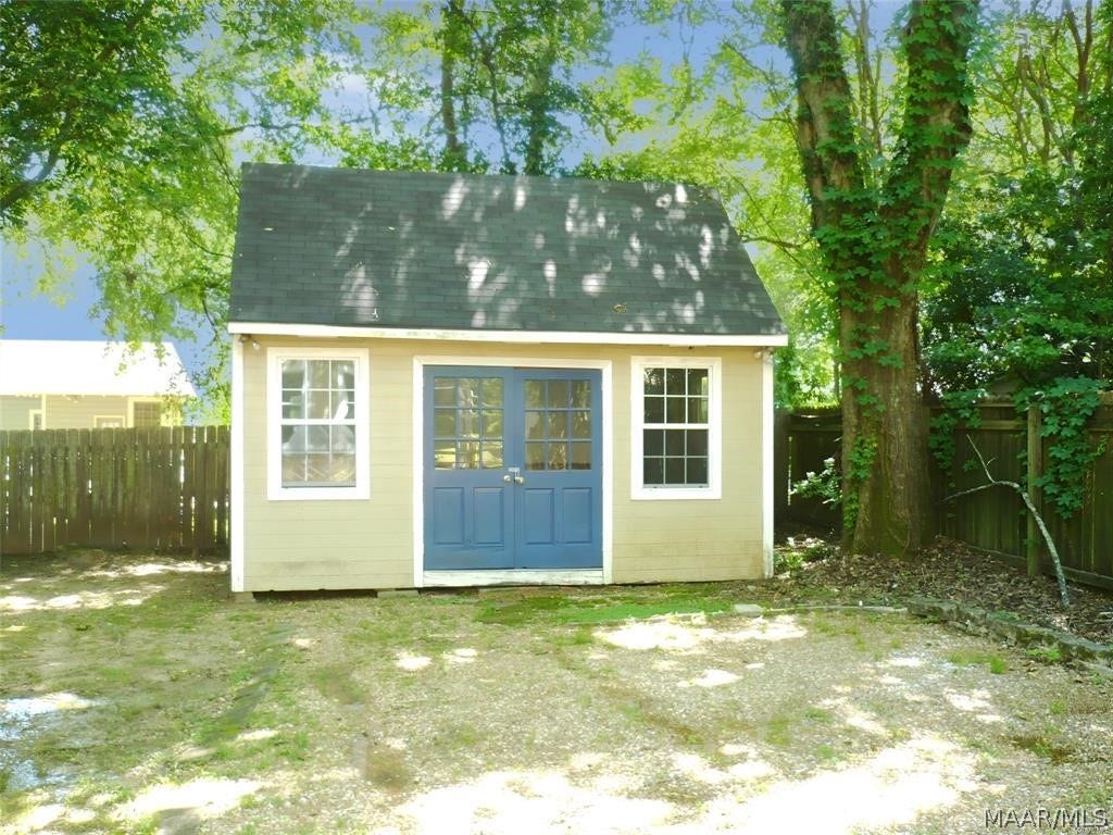1333 S Perry Street, Montgomery, AL 36104 1333 S Perry Street, Montgomery, AL 36104