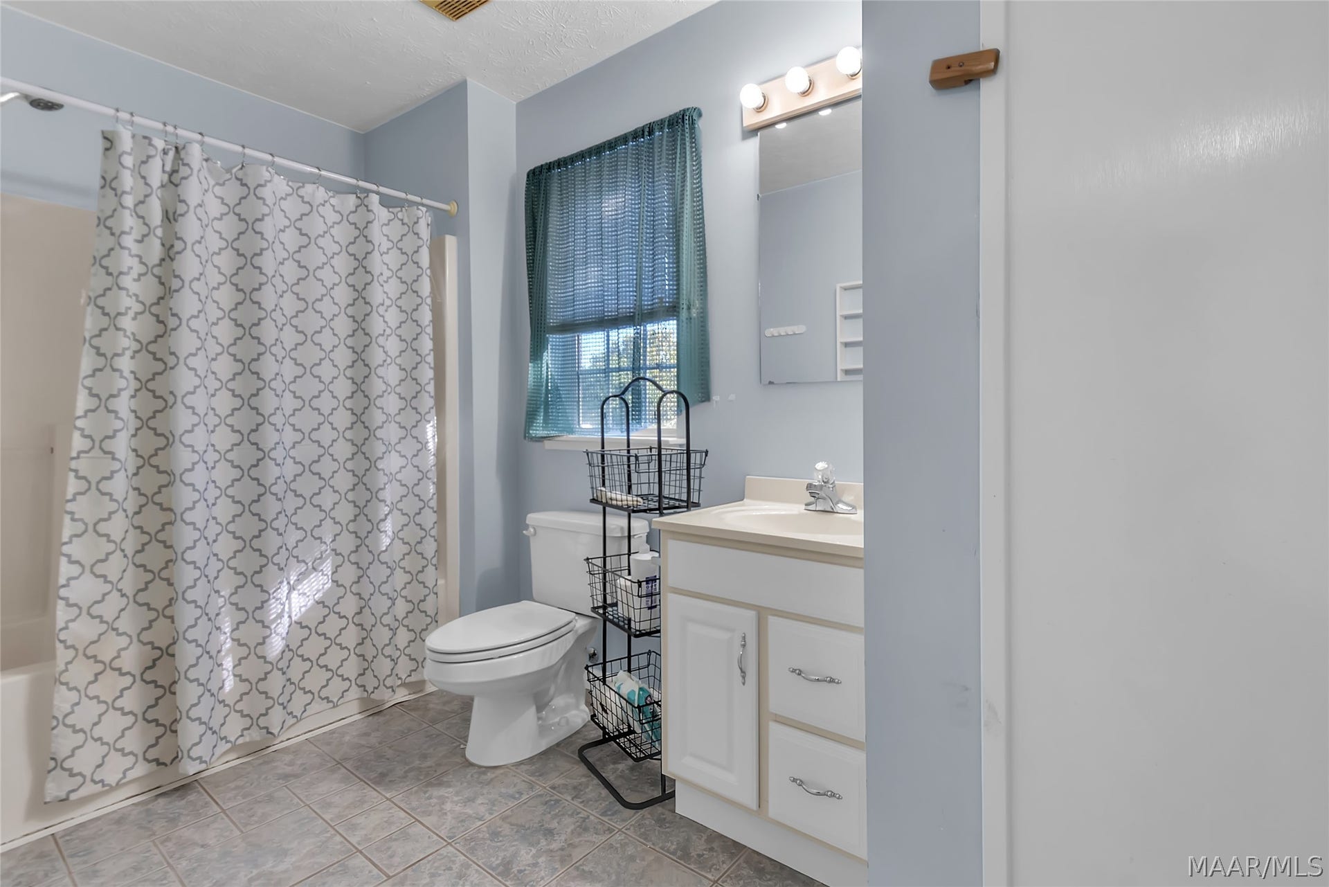 5480 Willow Tree Drive, Millbrook, AL 36054 5480 Willow Tree Drive, Millbrook, AL 36054