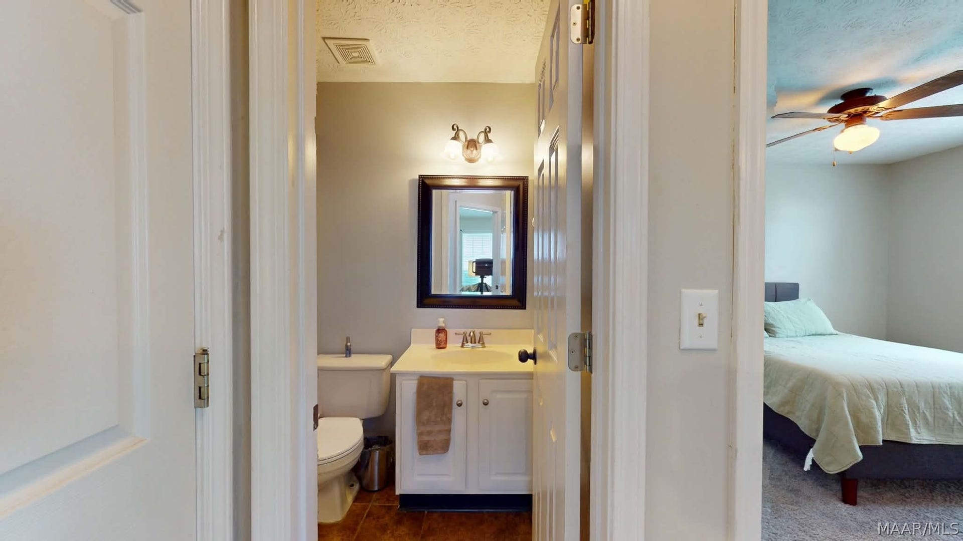 250 Mill Ridge Drive, Millbrook, AL 36054 Hall bath