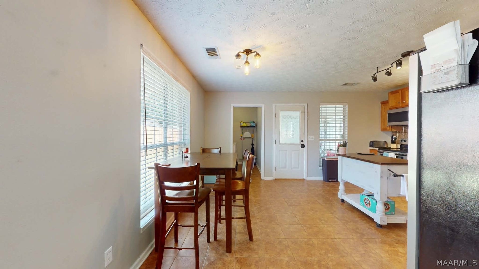 250 Mill Ridge Drive, Millbrook, AL 36054 250 Mill Ridge Drive, Millbrook, AL 36054