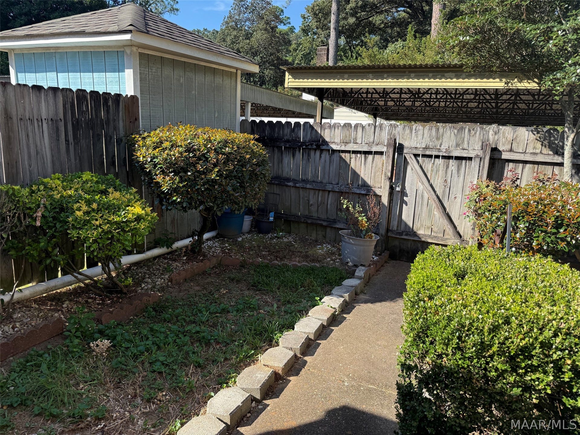 537 COLISEUM Boulevard, Montgomery, AL 36109
