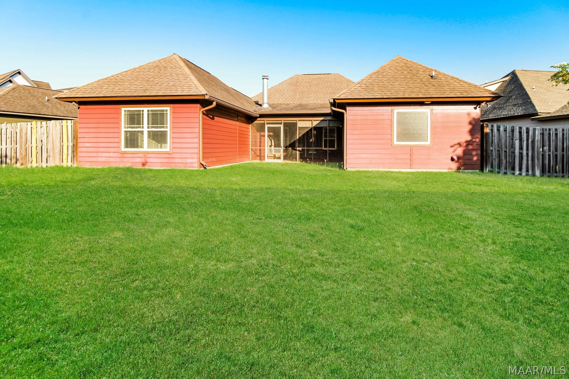 21 Calcite Lane, Pike Road, AL 36064 21 Calcite Lane, Pike Road, AL 36064