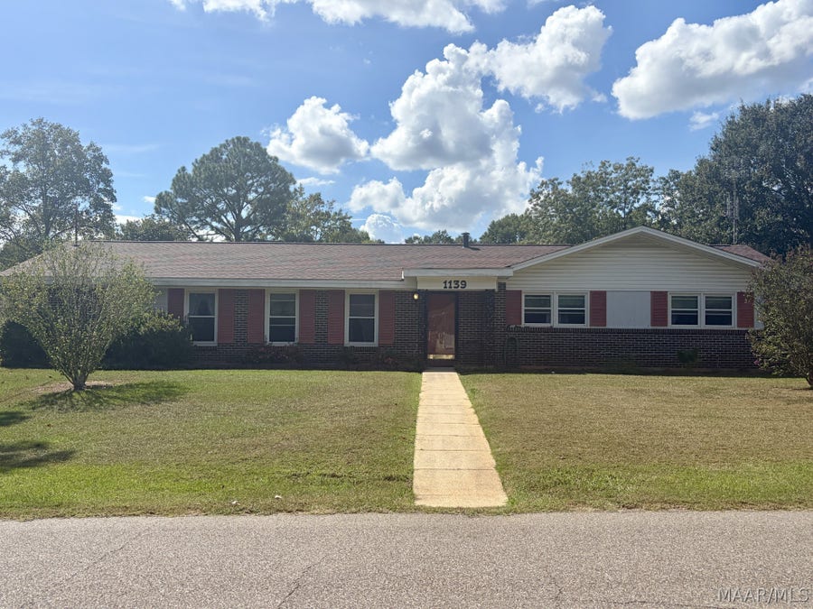 Property photo for 1139 Perrydale Loop, Prattville, AL