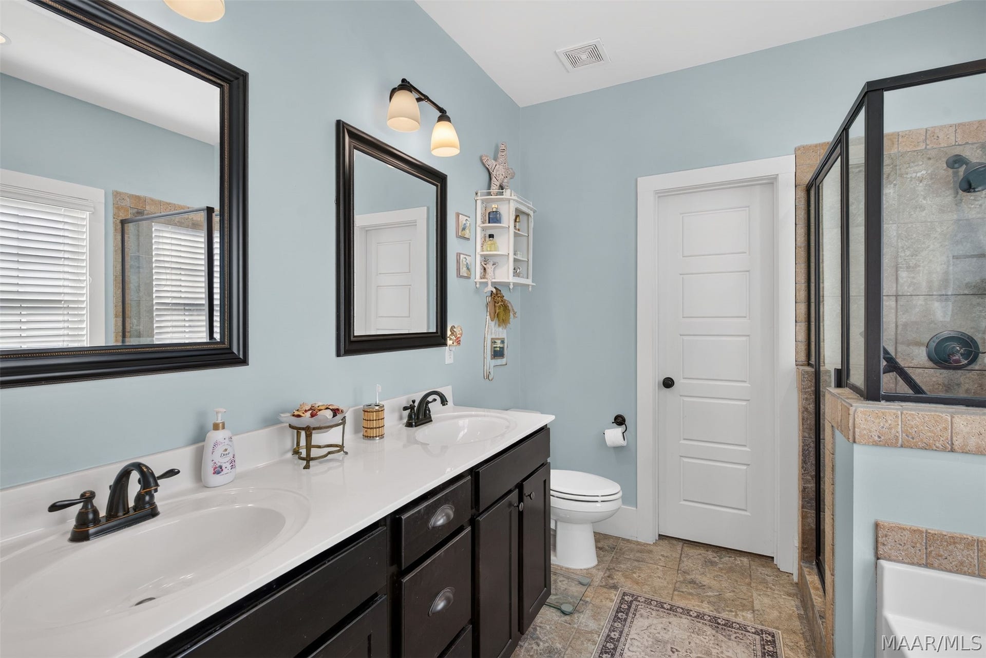 542 Lake Cameron Drive, Pike Road, AL 36064