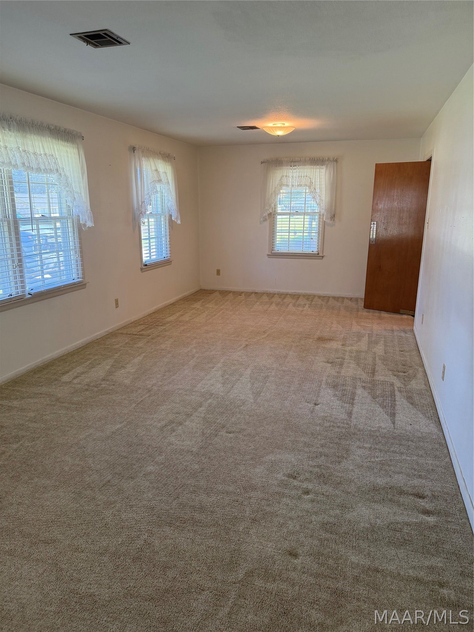 5260 Sycamore Drive, Millbrook, AL 36054
