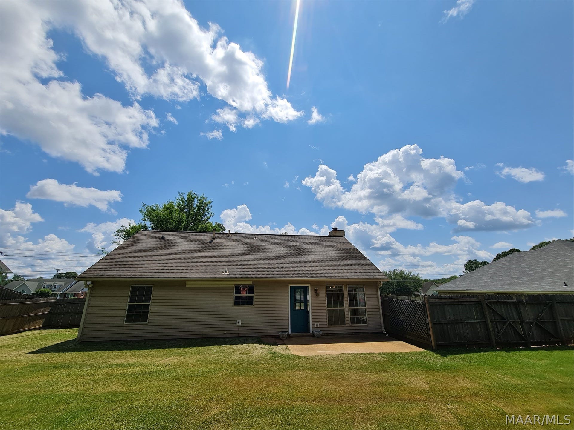 61 OLD ORCHARD Road, Deatsville, AL 36022
