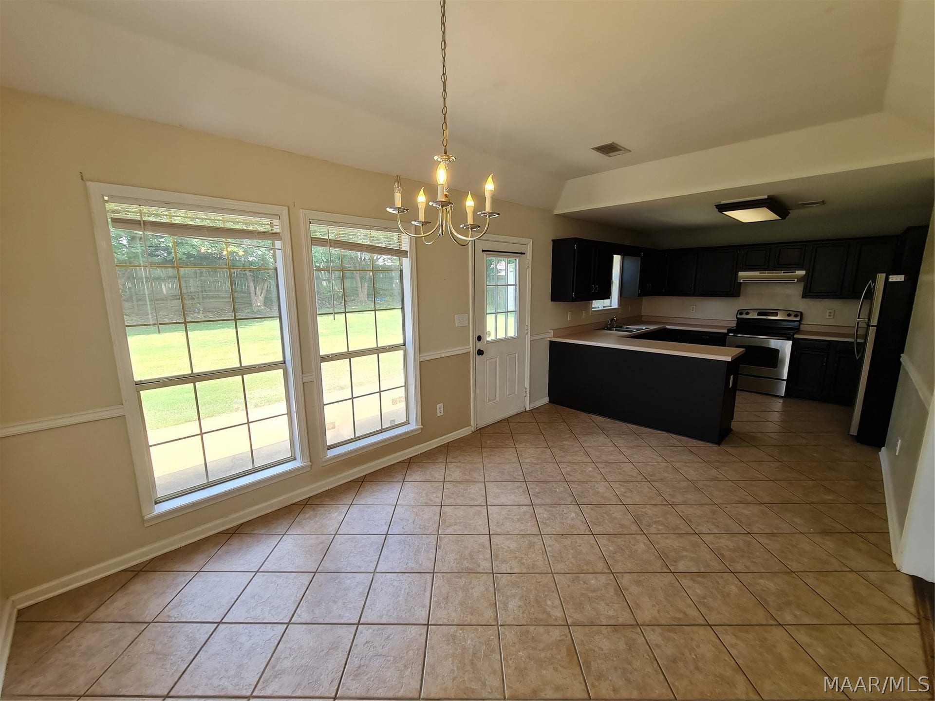 61 OLD ORCHARD Road, Deatsville, AL 36022