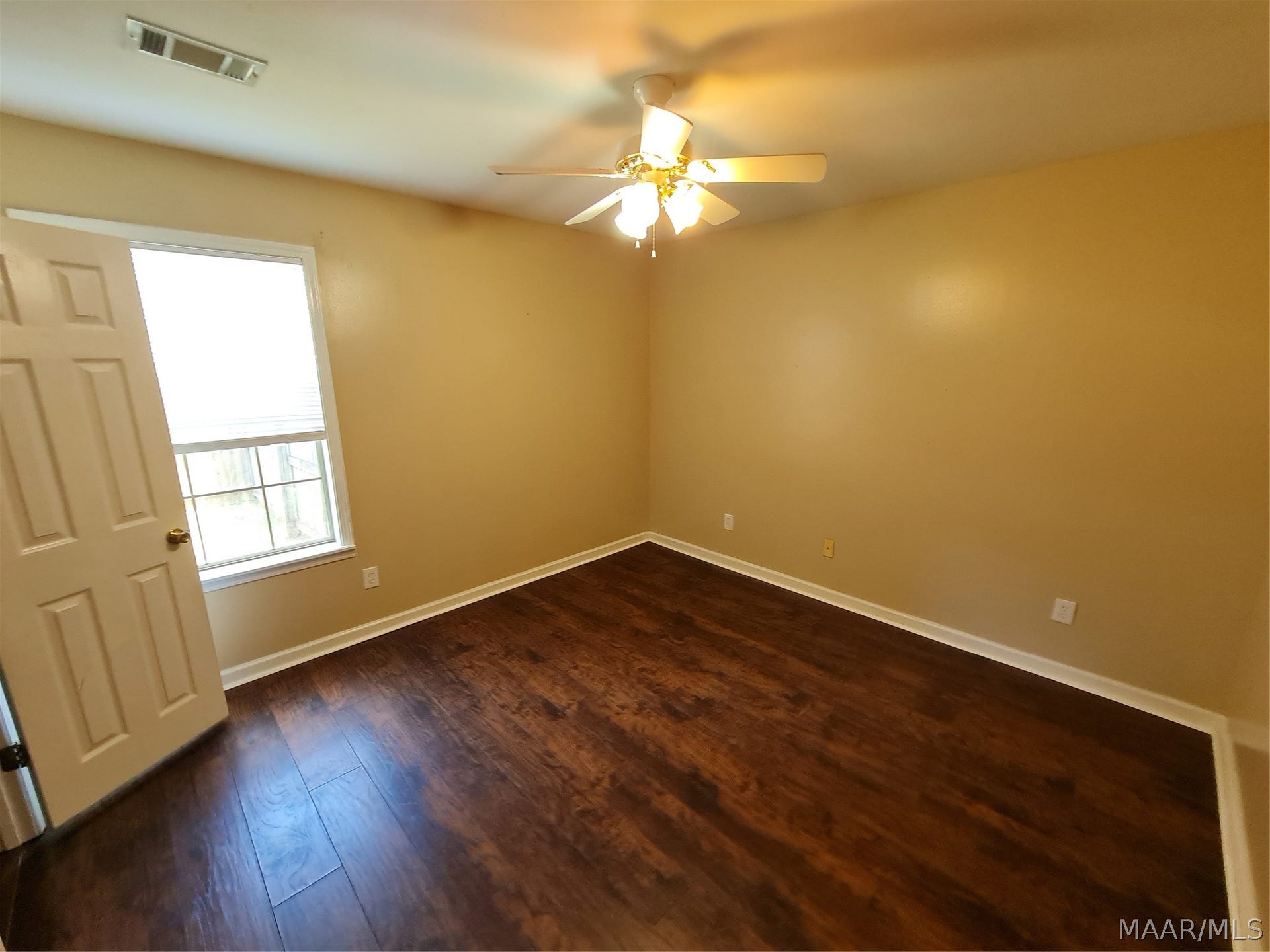 61 OLD ORCHARD Road, Deatsville, AL 36022