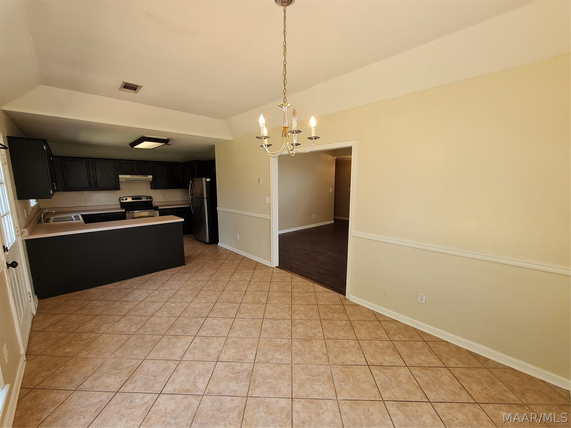 61 OLD ORCHARD Road, Deatsville, AL 36022
