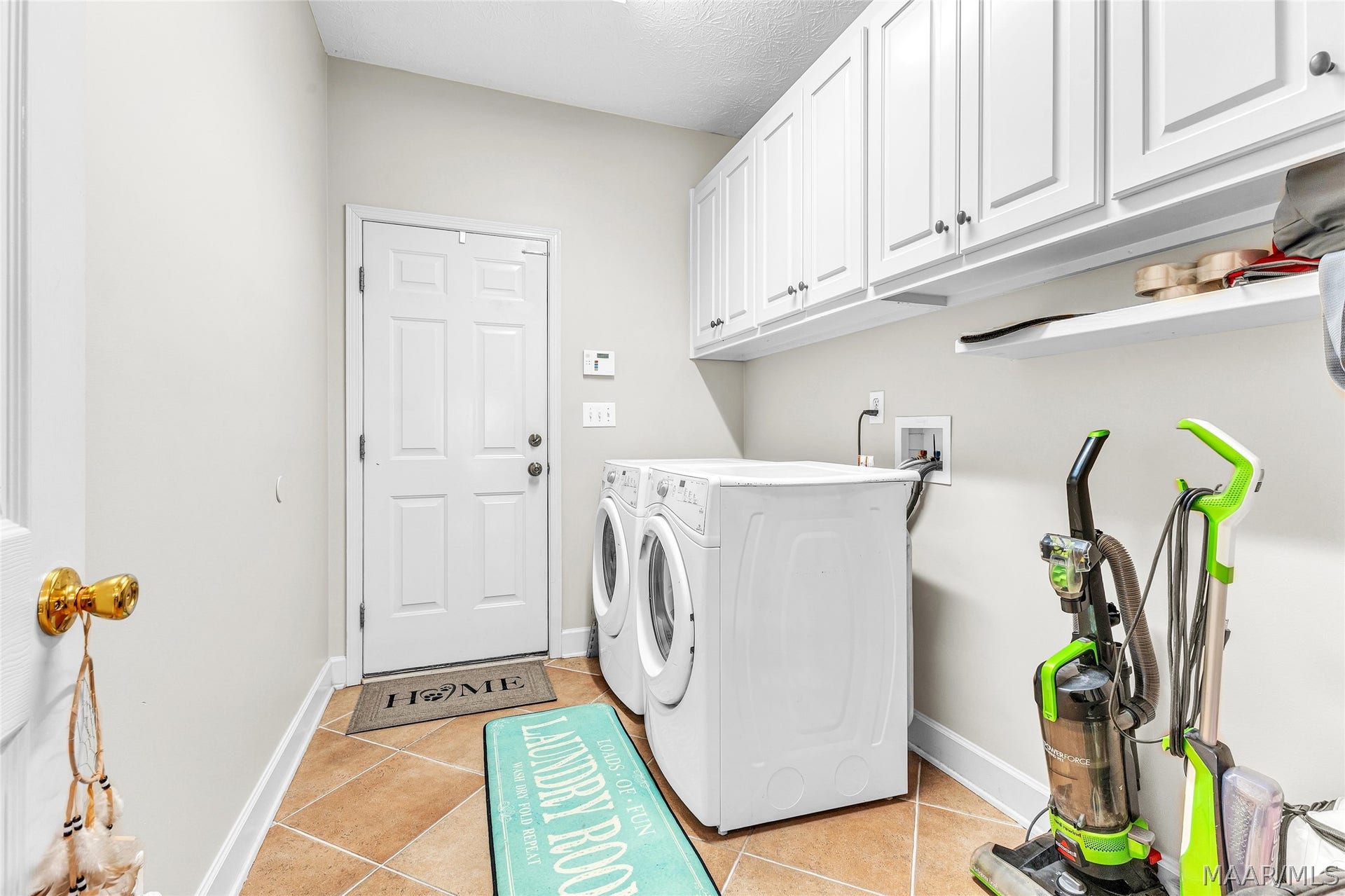 586 INGLESIDE Way, Pike Road, AL 36064 Laundry room