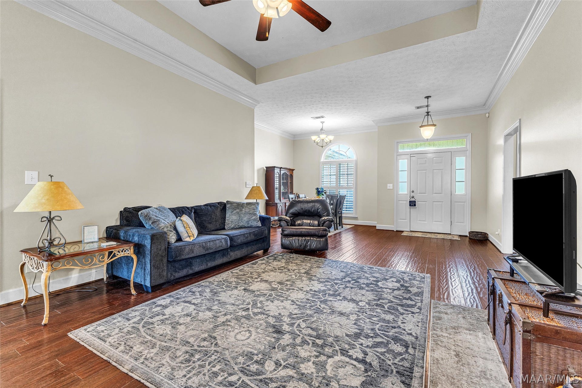 586 INGLESIDE Way, Pike Road, AL 36064 Living room