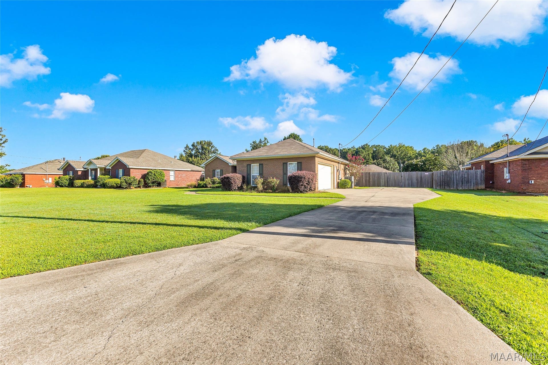 586 INGLESIDE Way, Pike Road, AL 36064 586 INGLESIDE Way, Pike Road, AL 36064