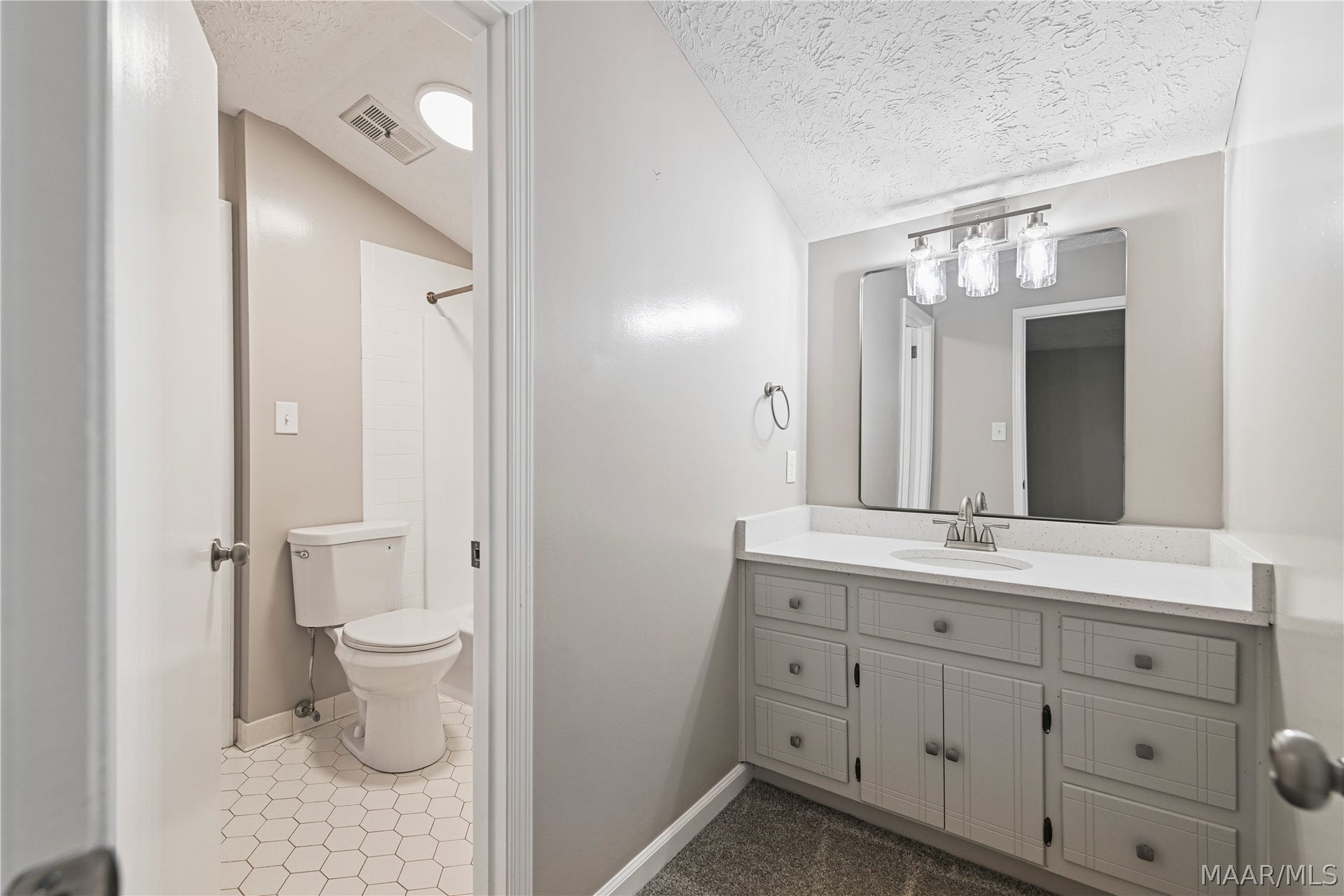1221 Old Ridge Road E, Prattville, AL 36066 1221 Old Ridge Road E, Prattville, AL 36066