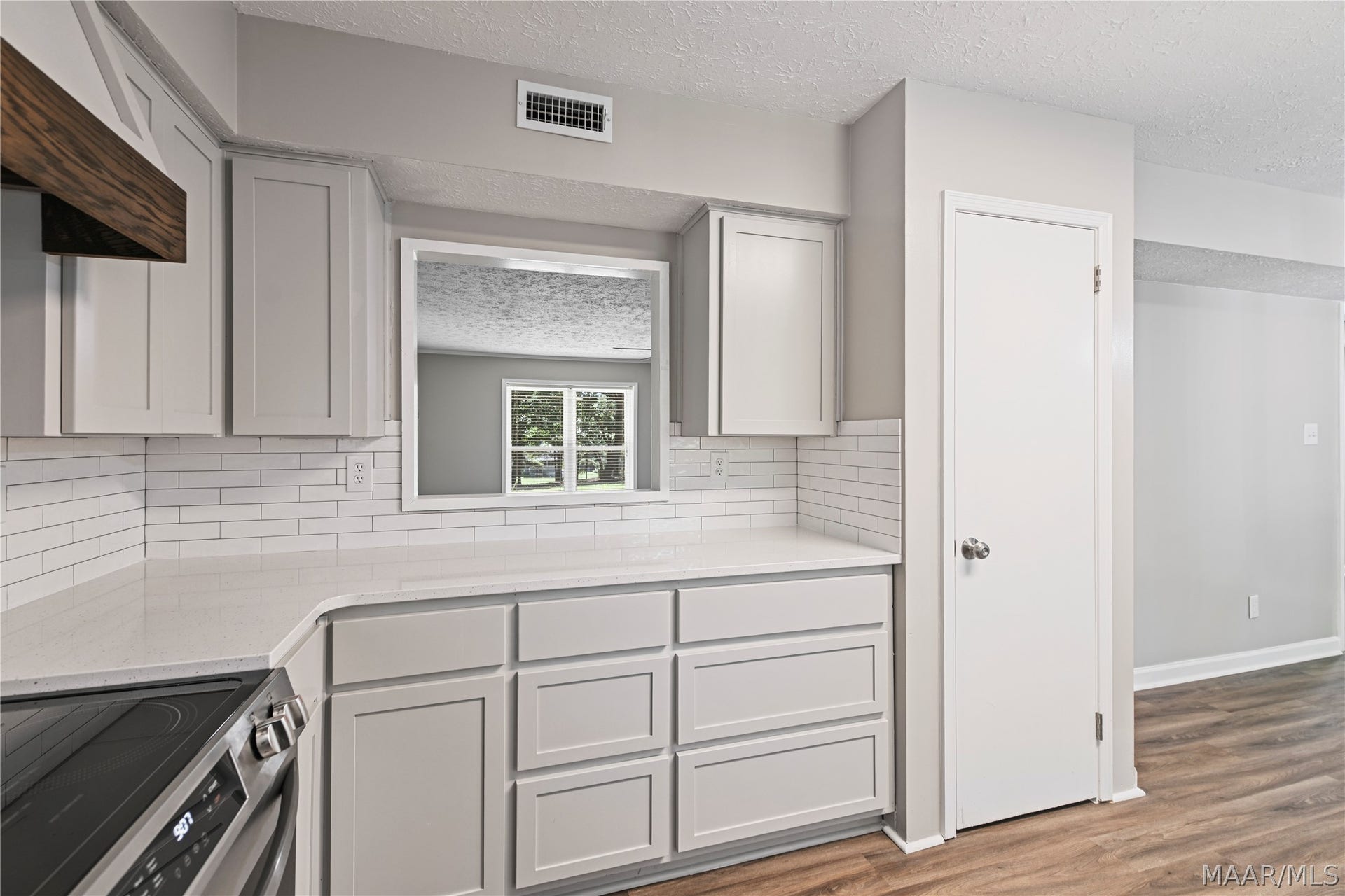 1221 Old Ridge Road E, Prattville, AL 36066 1221 Old Ridge Road E, Prattville, AL 36066