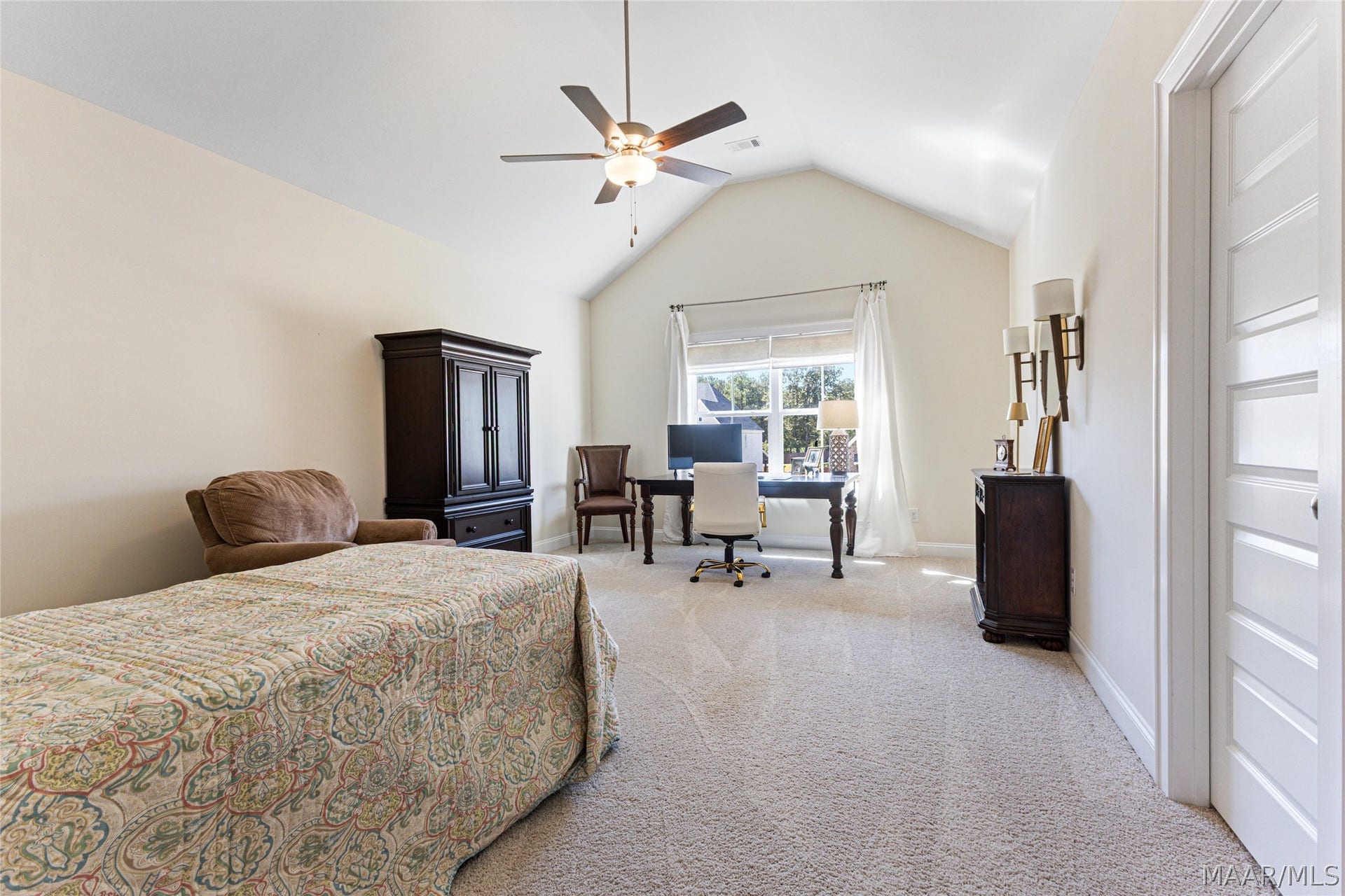 1018 Sunfield Drive, Prattville, AL 36066 1018 Sunfield Drive, Prattville, AL 36066