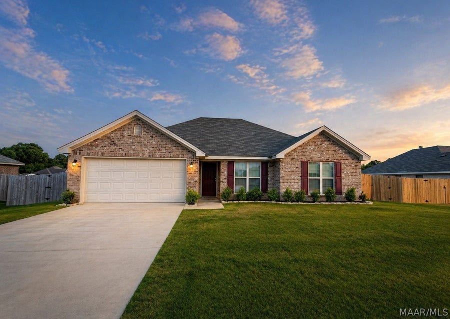 Property photo for 1848 Landing Place, Deatsville, AL