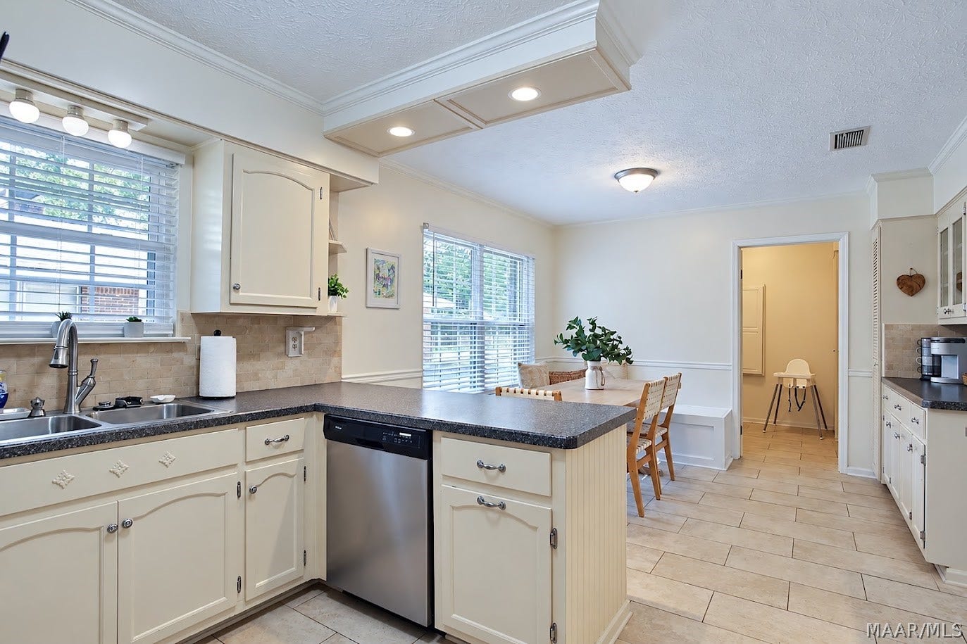 3883 Faunsdale Drive, Montgomery, AL 36109 3883 Faunsdale Drive, Montgomery, AL 36109