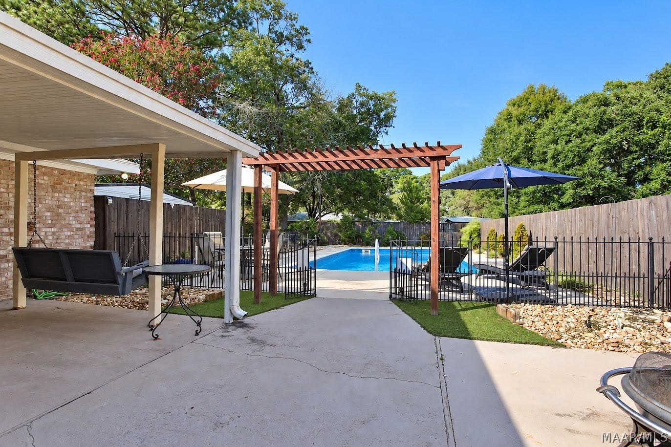 3883 Faunsdale Drive, Montgomery, AL 36109 3883 Faunsdale Drive, Montgomery, AL 36109