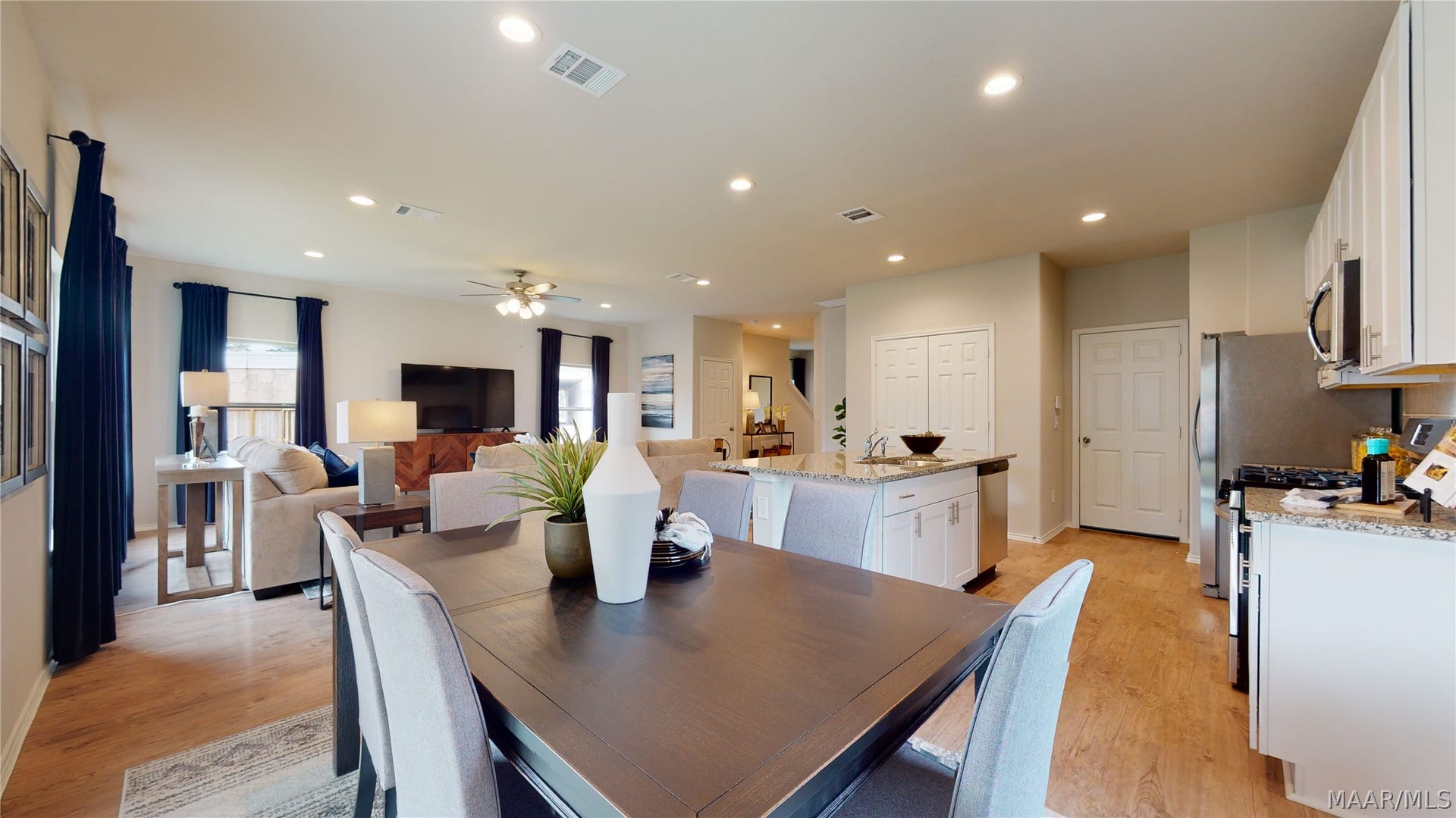 265 Jemison Trails Drive, Jemison, AL 35085 265 Jemison Trails Drive, Jemison, AL 35085