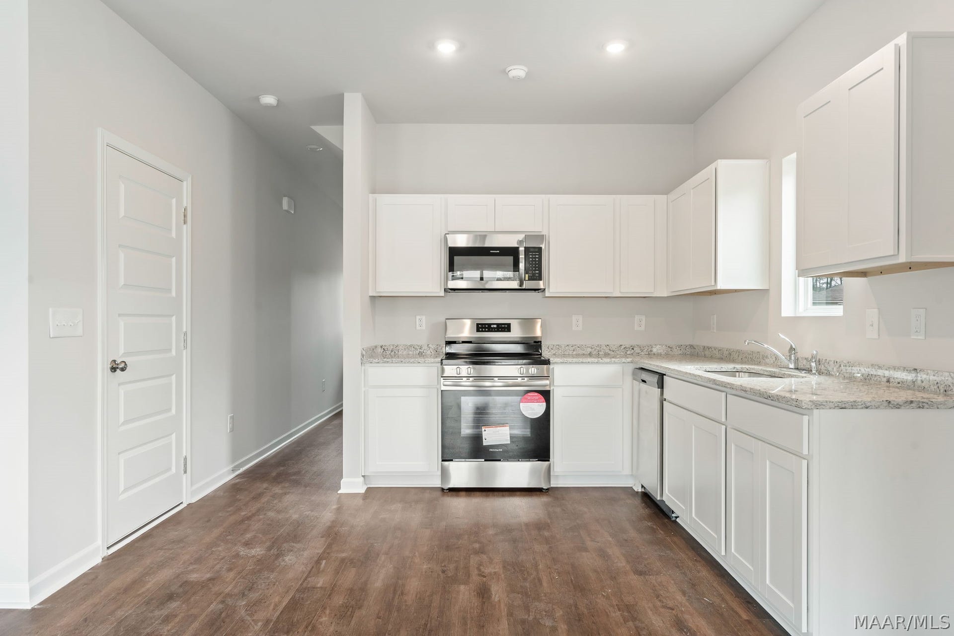 295 Jemison Trails Drive, Jemison, AL 35085 295 Jemison Trails Drive, Jemison, AL 35085