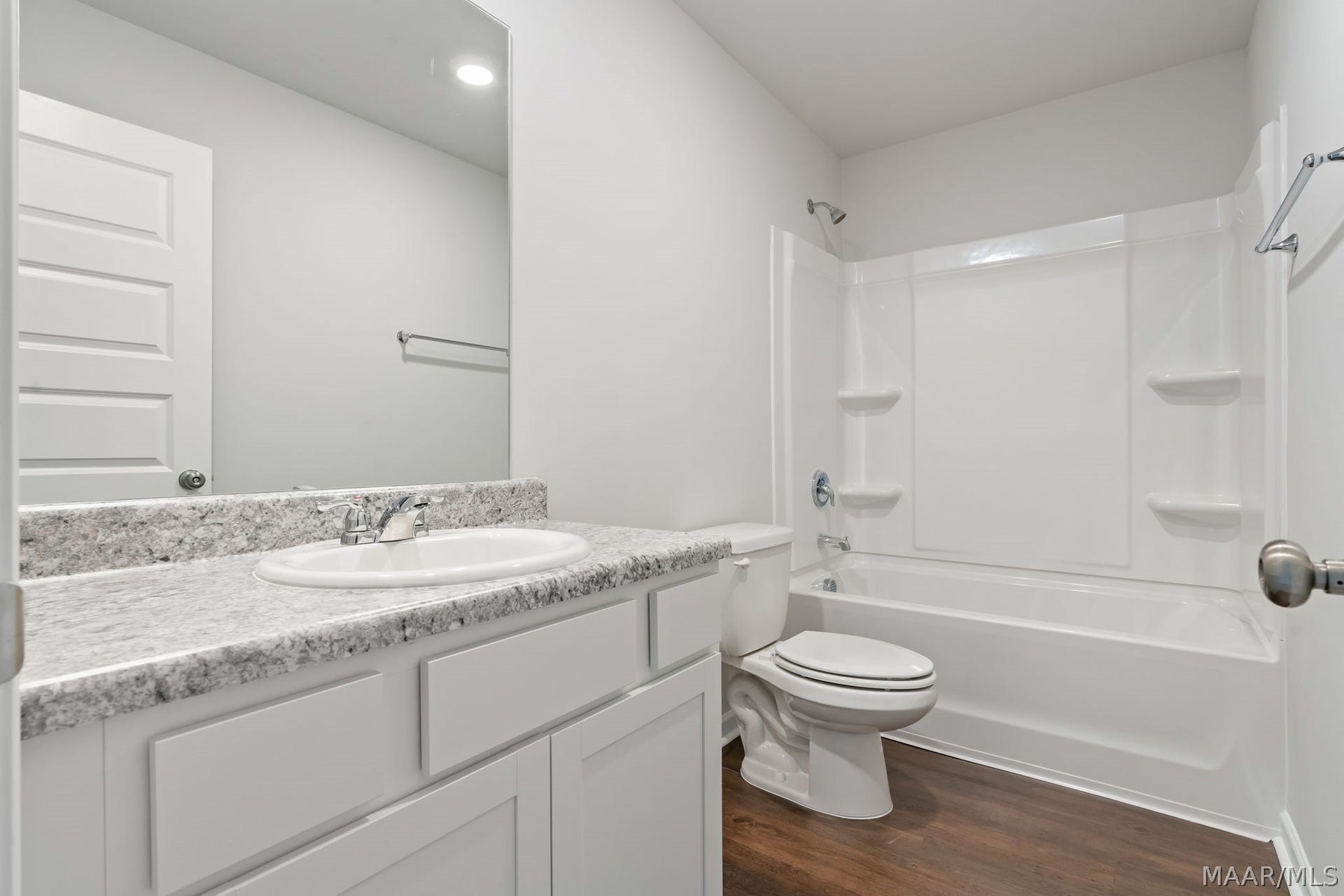 295 Jemison Trails Drive, Jemison, AL 35085 295 Jemison Trails Drive, Jemison, AL 35085
