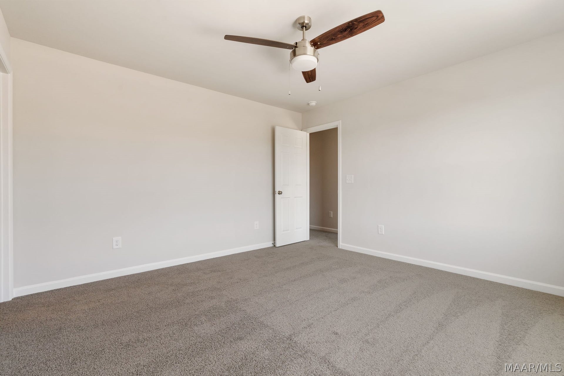 255 Jemison Trails Drive, Jemison, AL 35085 255 Jemison Trails Drive, Jemison, AL 35085