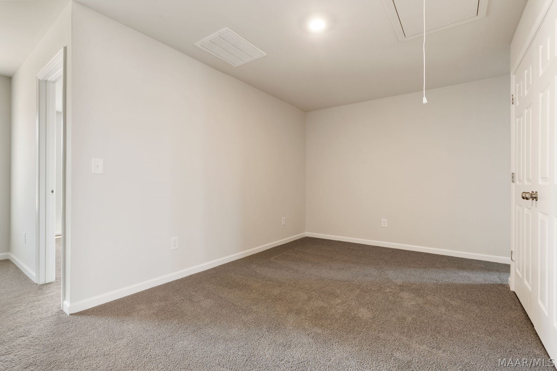 255 Jemison Trails Drive, Jemison, AL 35085 255 Jemison Trails Drive, Jemison, AL 35085