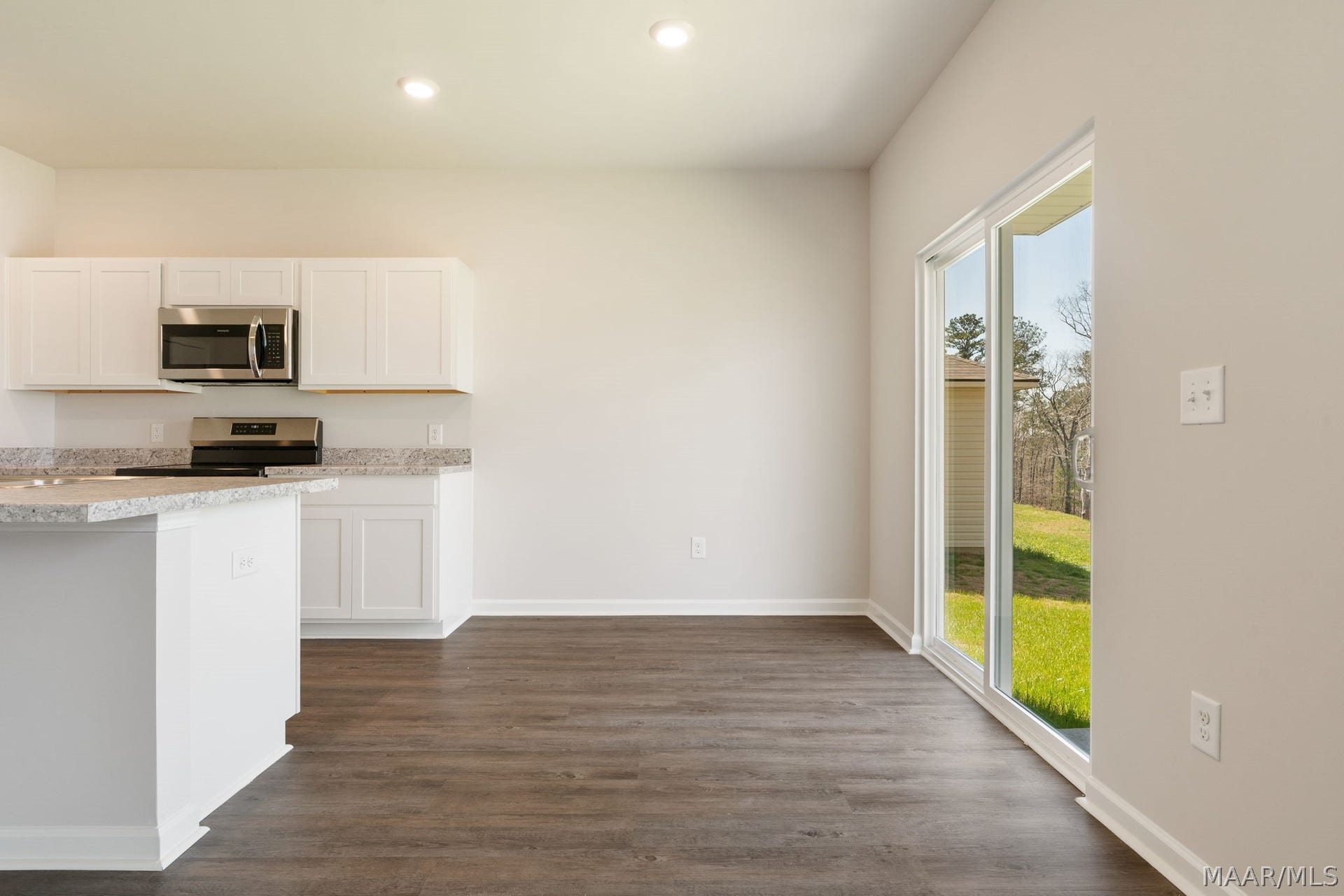 255 Jemison Trails Drive, Jemison, AL 35085 255 Jemison Trails Drive, Jemison, AL 35085