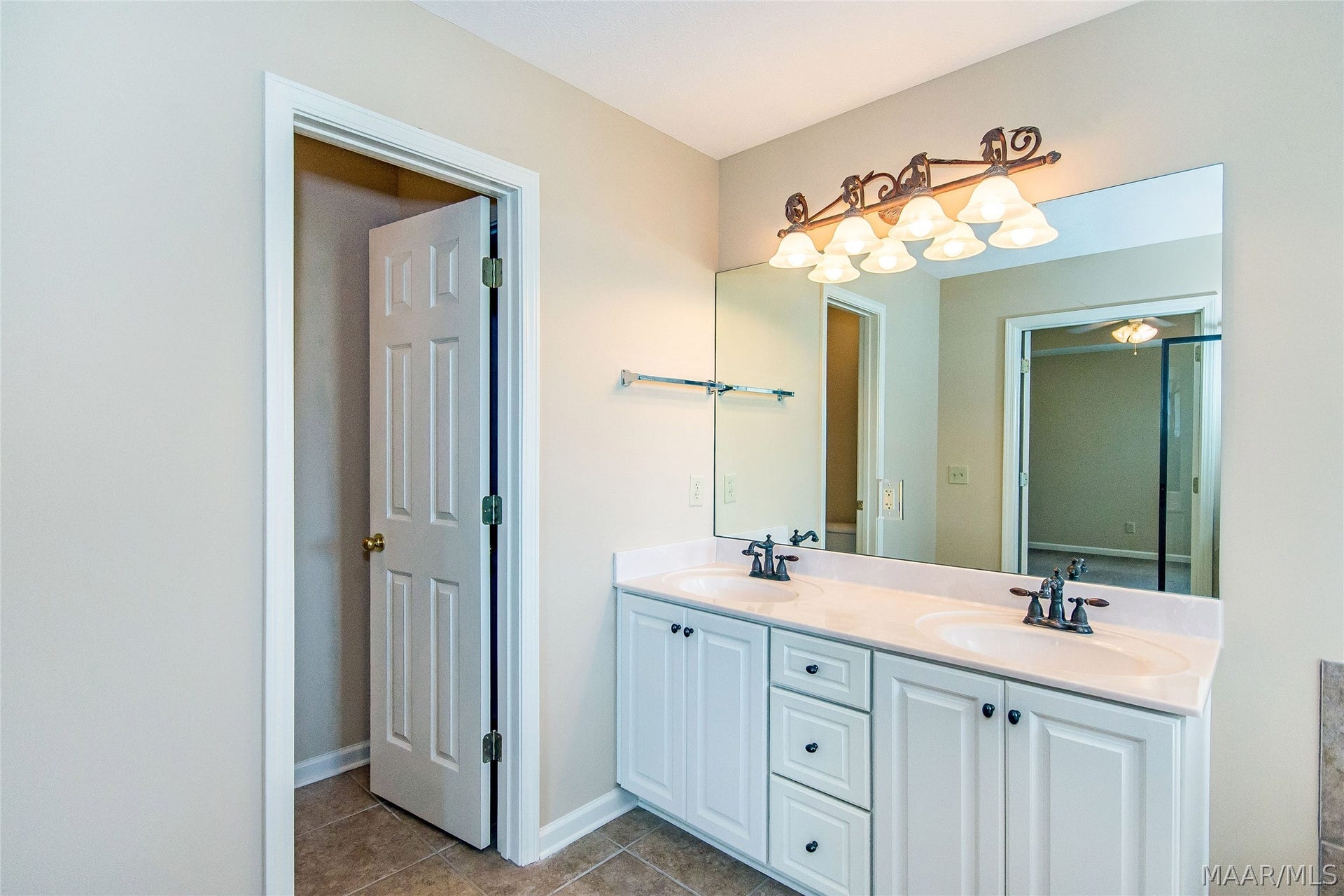 8824 ASHLAND PARK Place, Montgomery, AL 36117