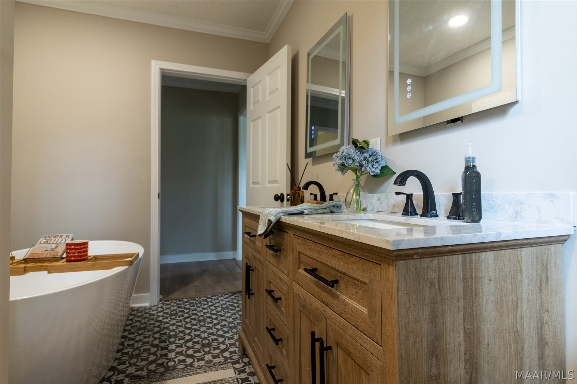 159 QUEEN ANNE Road, Wetumpka, AL 36092