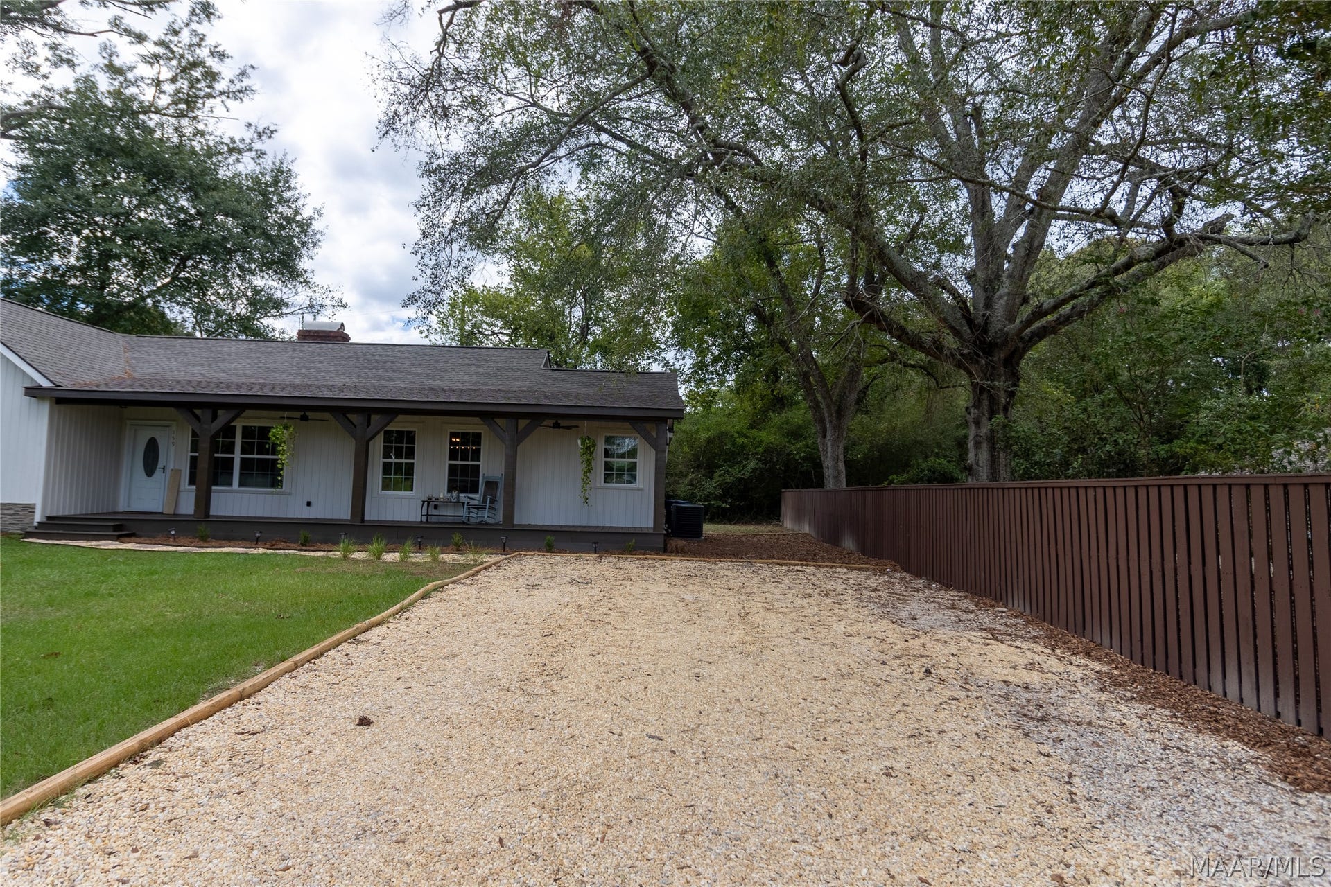 159 QUEEN ANNE Road, Wetumpka, AL 36092