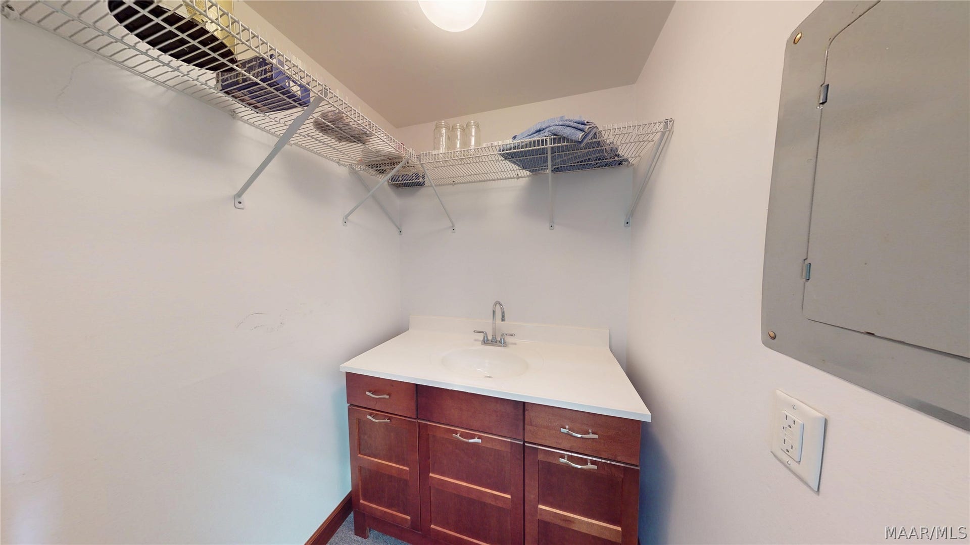 Suite A Kitchenette