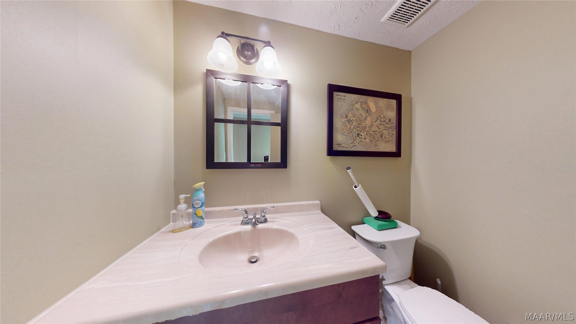 Suite C & E - Bathroom 2