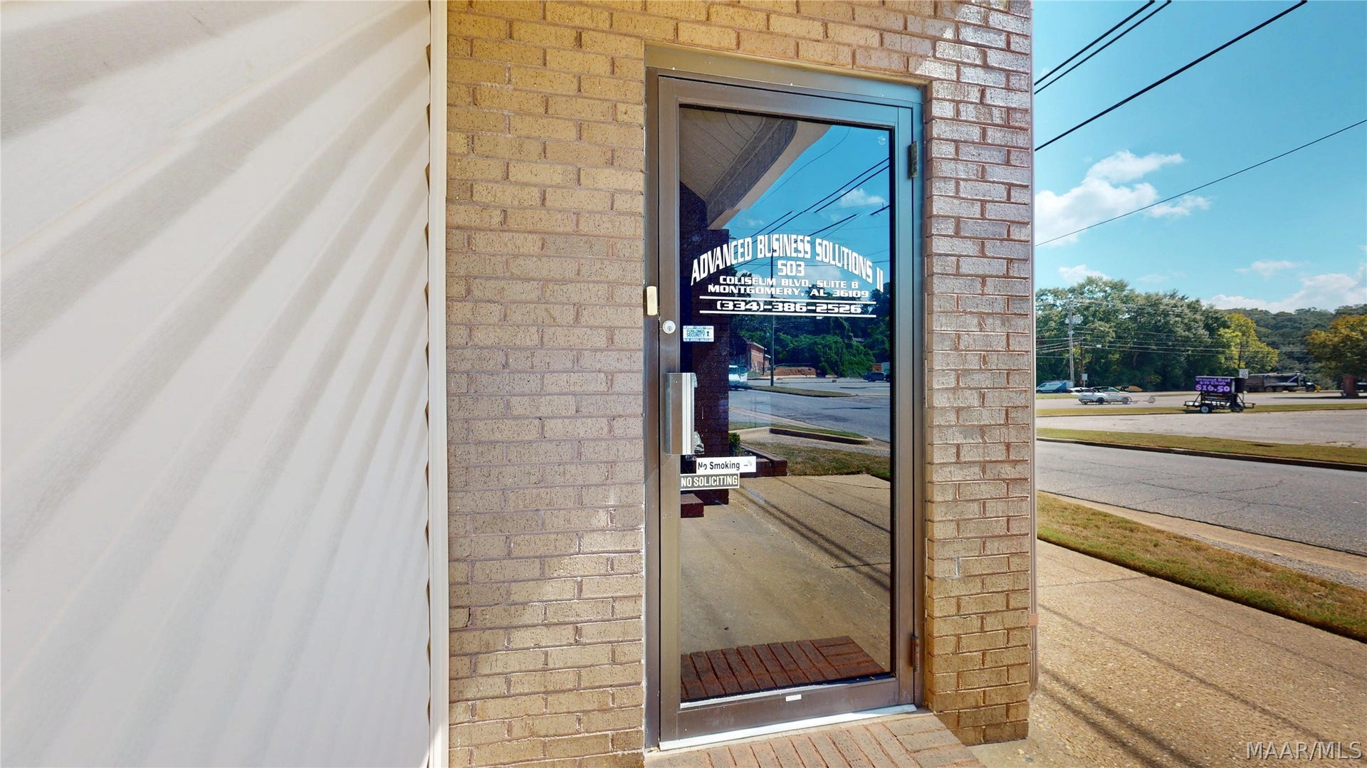 Suite B - 1 of 2 Exterior entrances