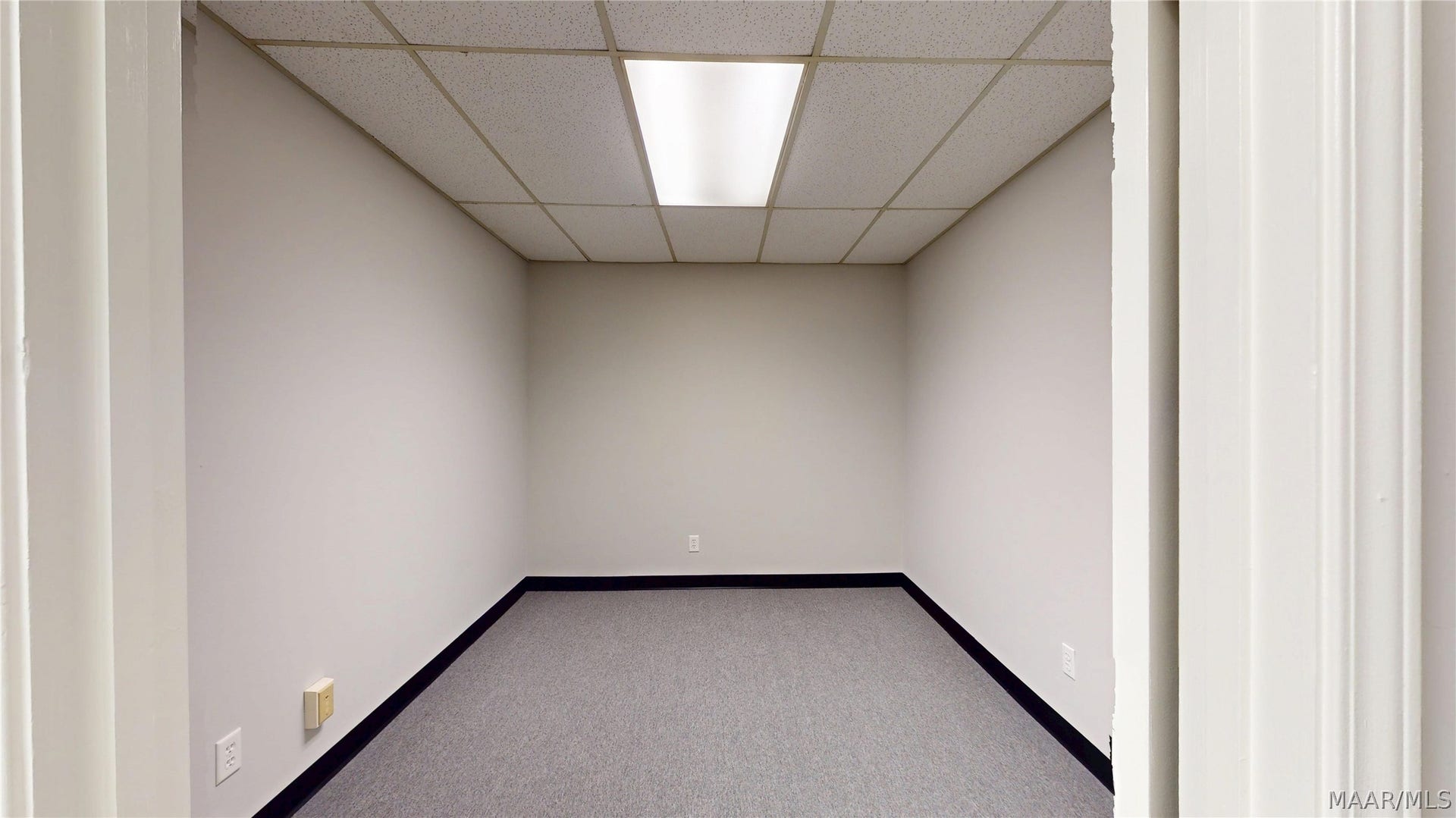 Suite D - Office 2