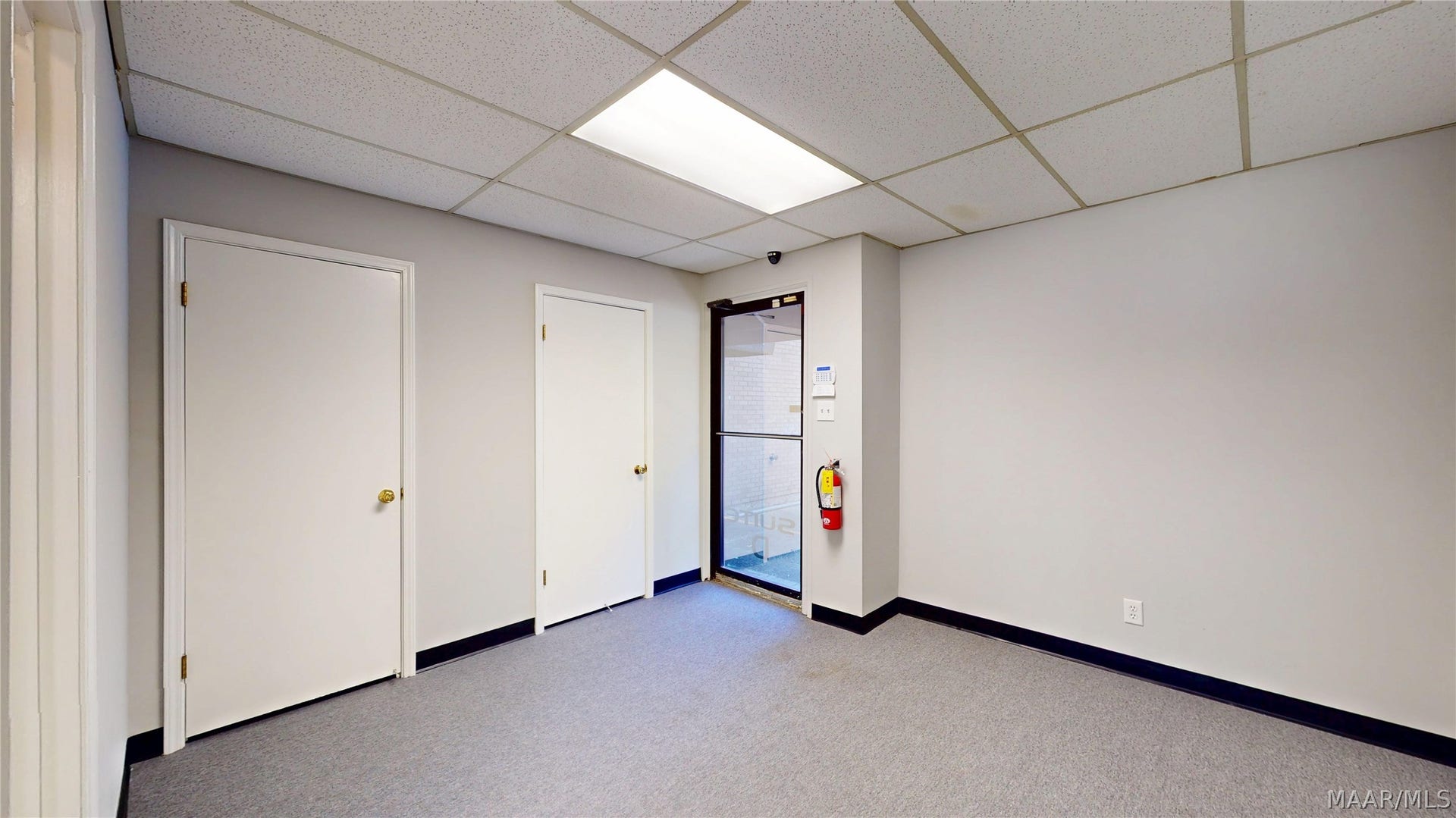 Suite D -Break room