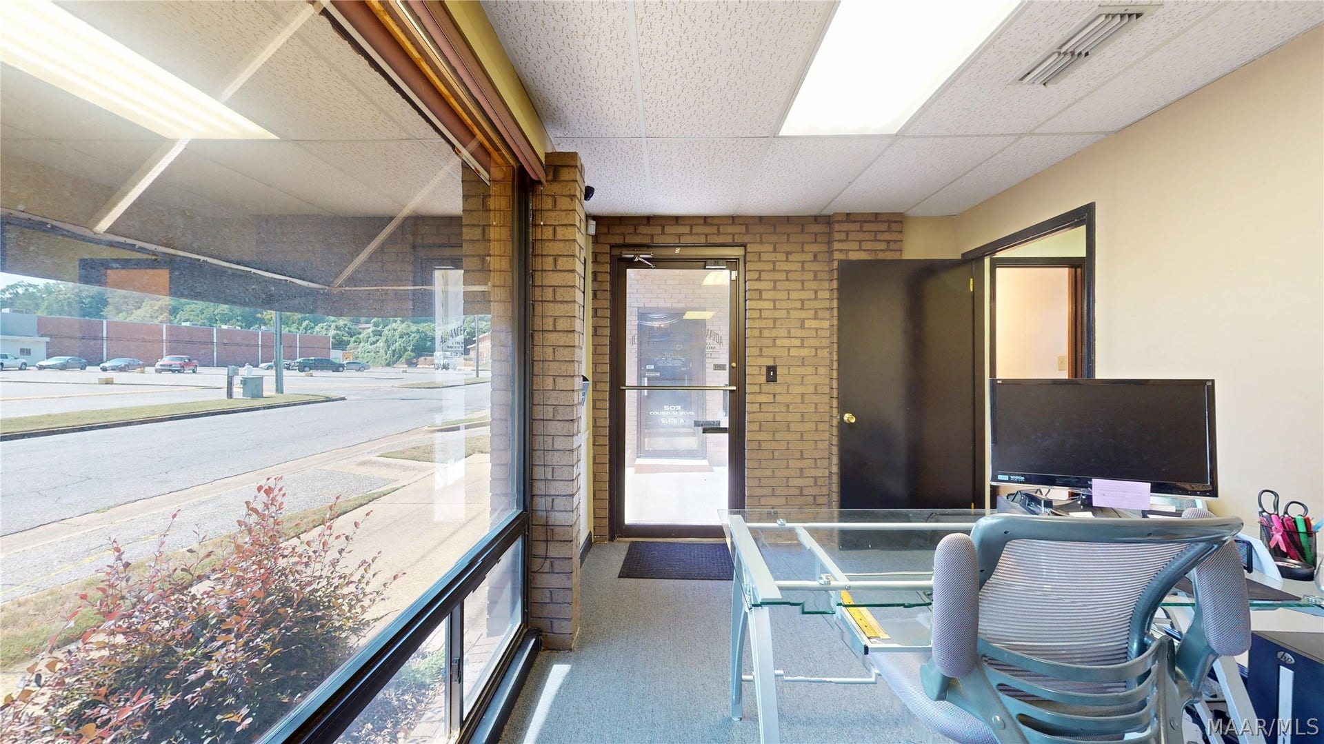 Suite B - Lobby & Office 1