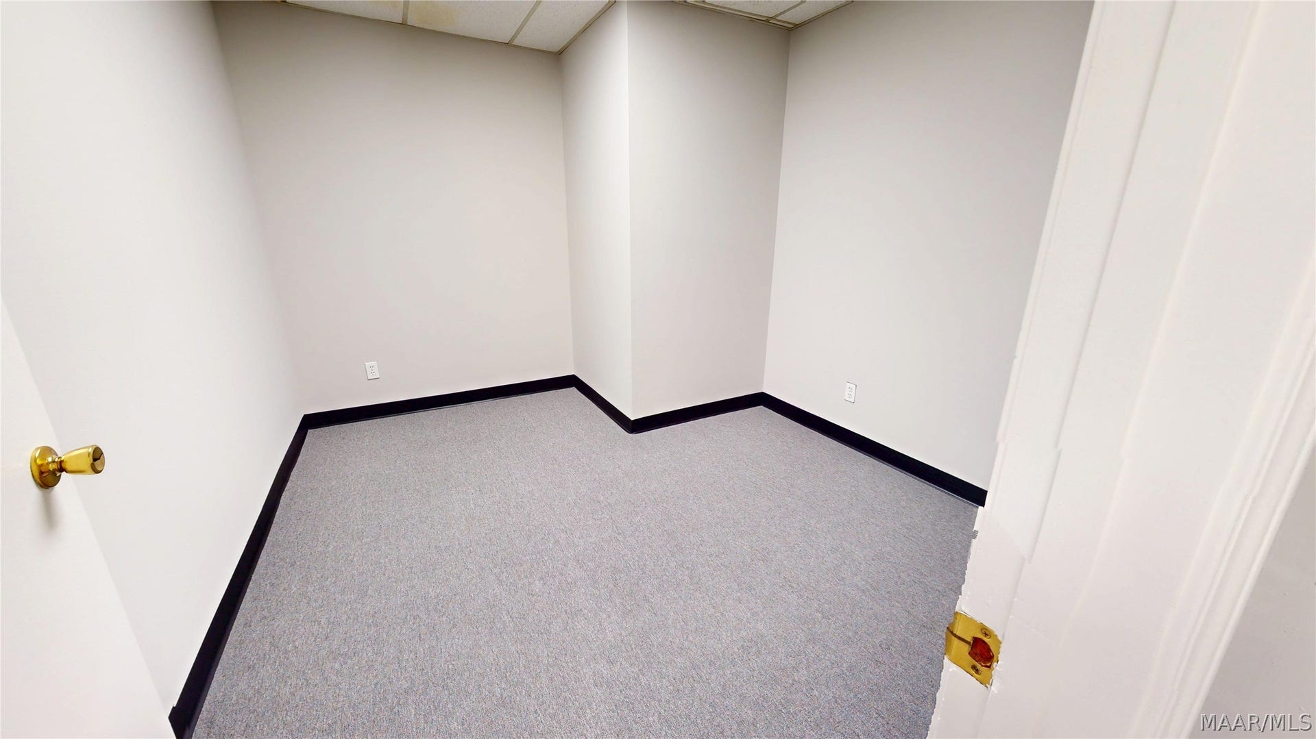 Suite D - Office 5