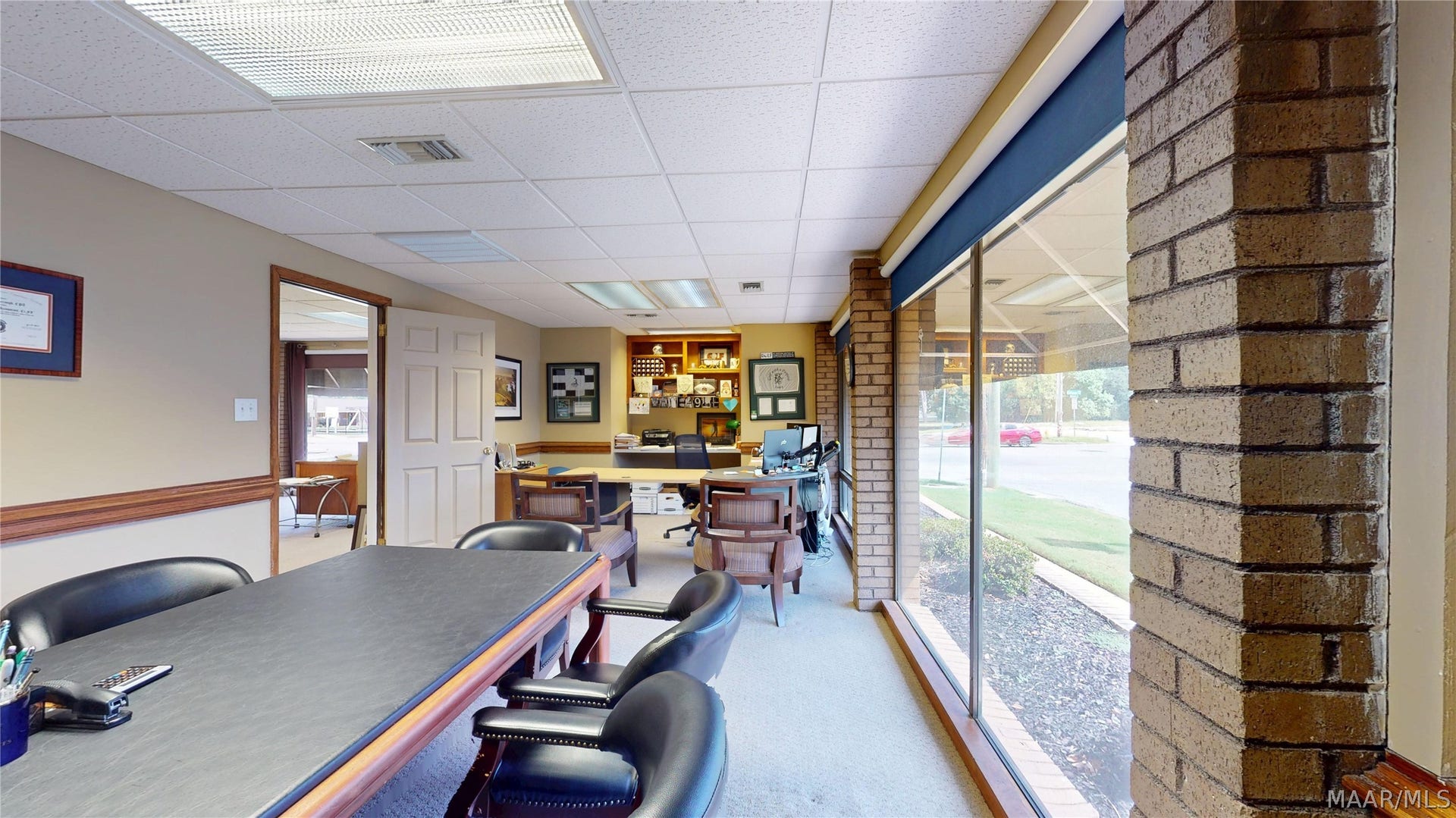 Suite C & E -Suite E office 1