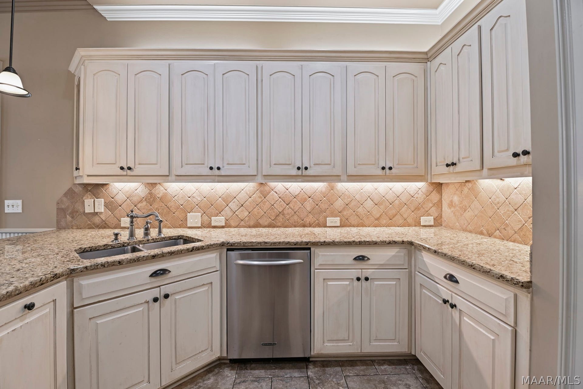 9861 Bent Brook Drive, Montgomery, AL 36117