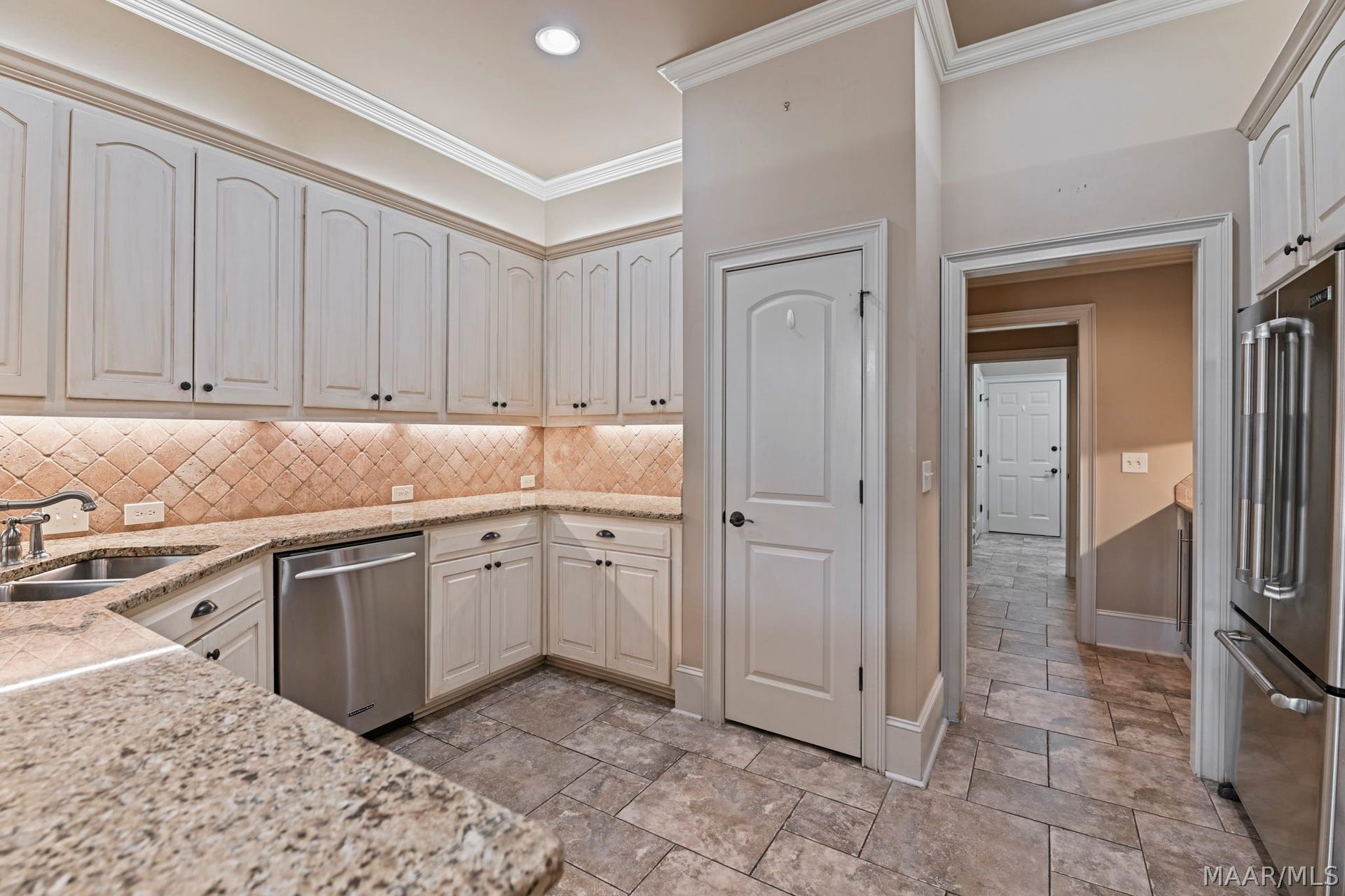 9861 Bent Brook Drive, Montgomery, AL 36117
