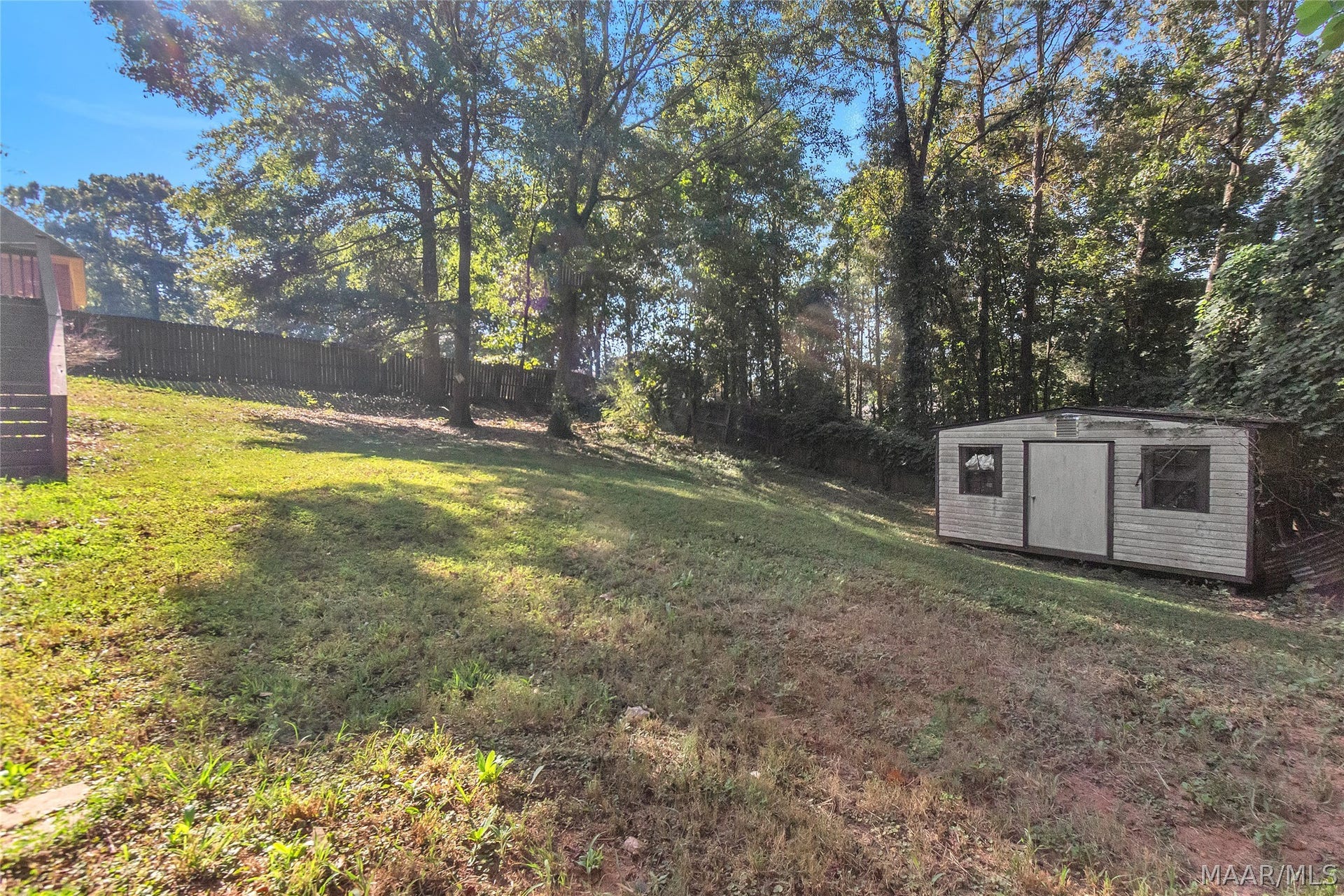 137 HICKORY Lane, Wetumpka, AL 36093