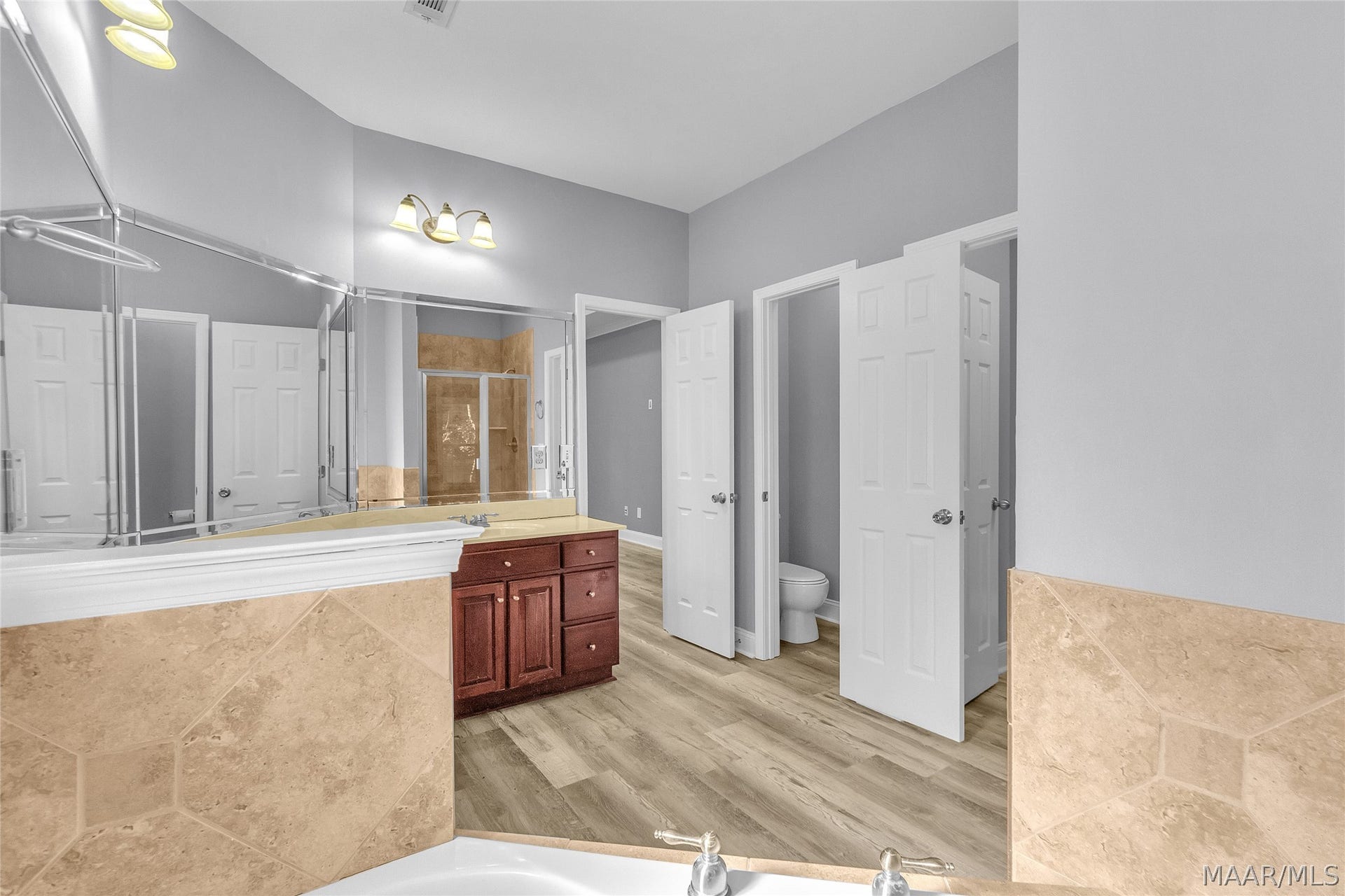 137 HICKORY Lane, Wetumpka, AL 36093